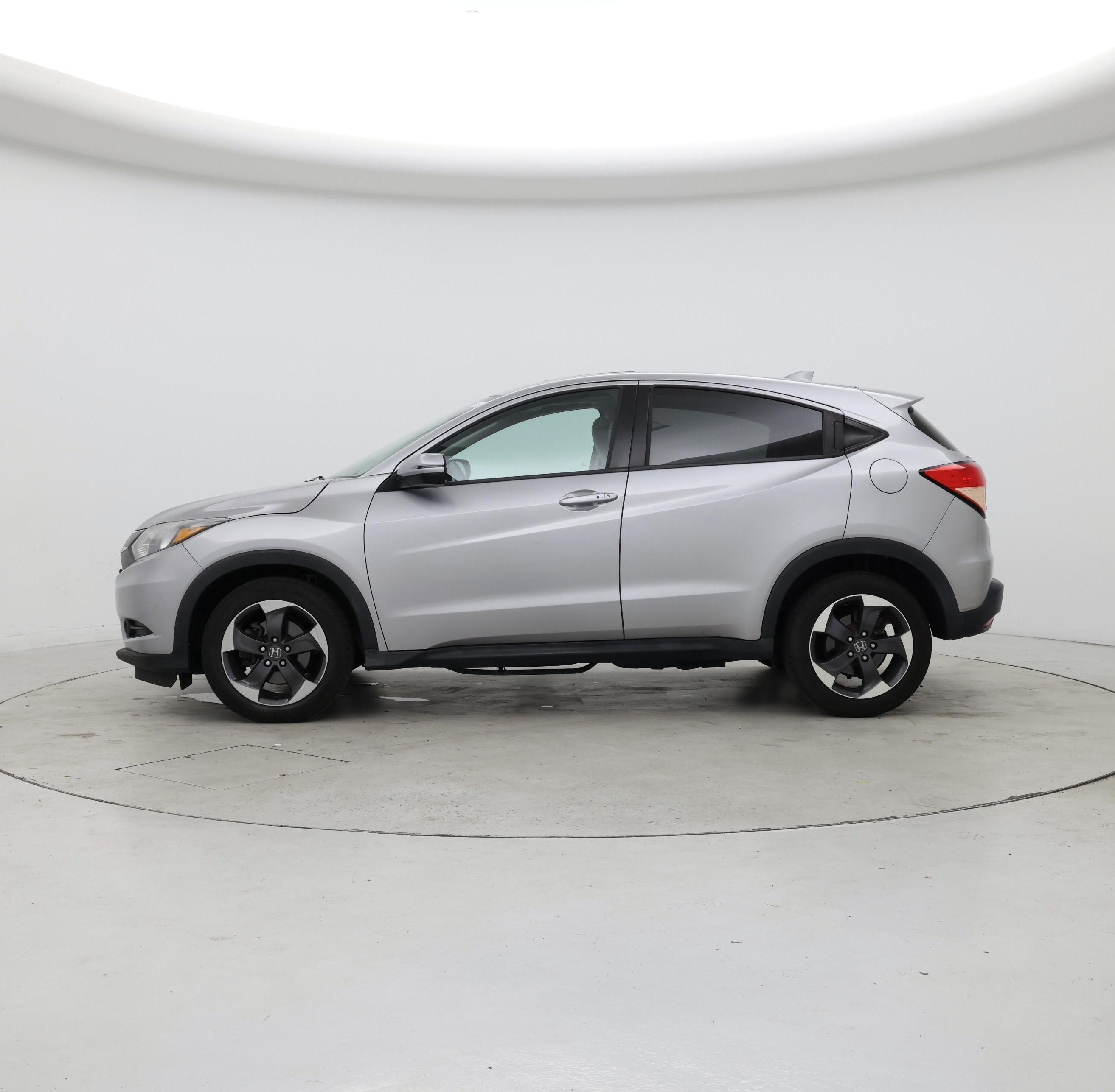 Thumbnail: 2018 Honda HR-V - 3