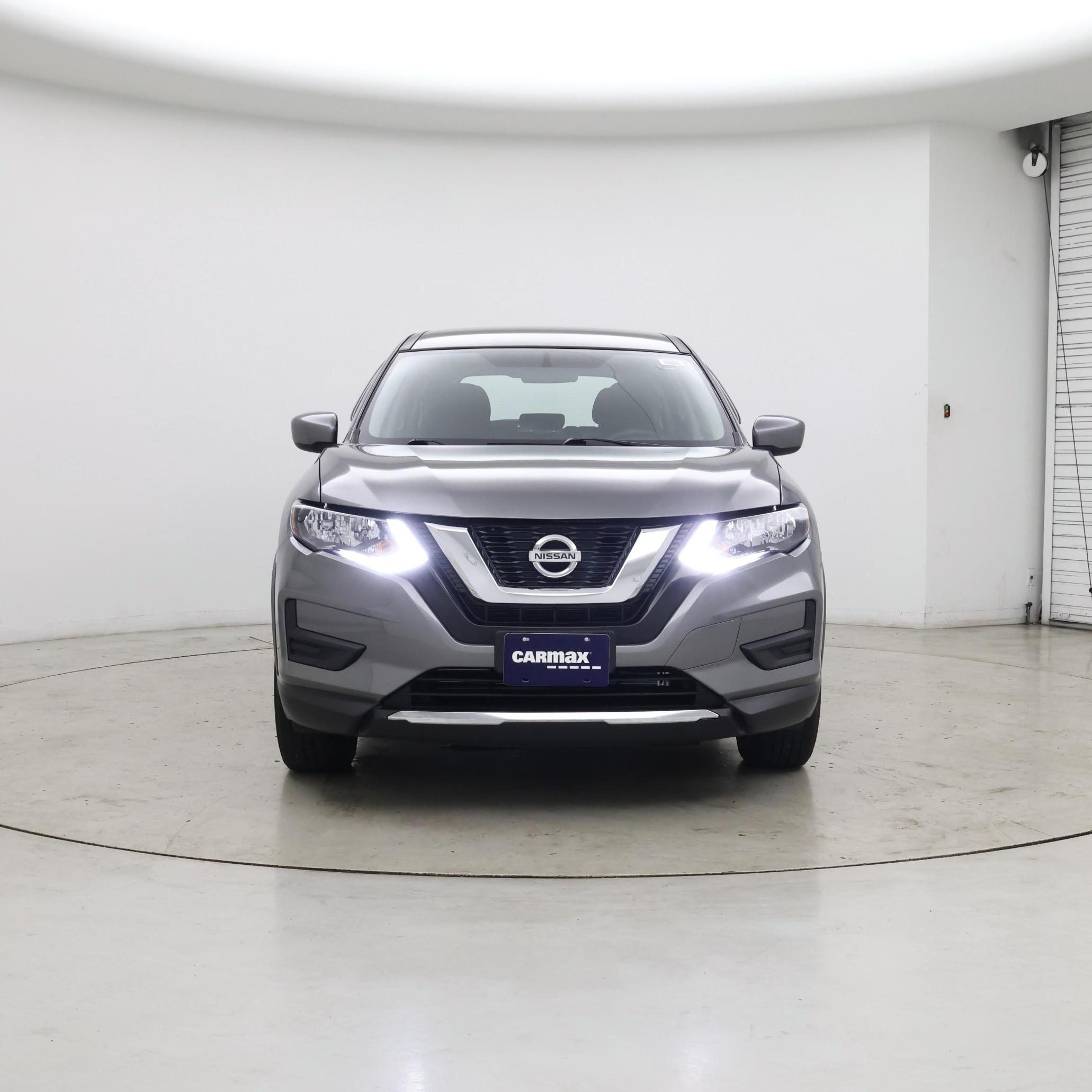 Thumbnail: 2017 Nissan Rogue - 5