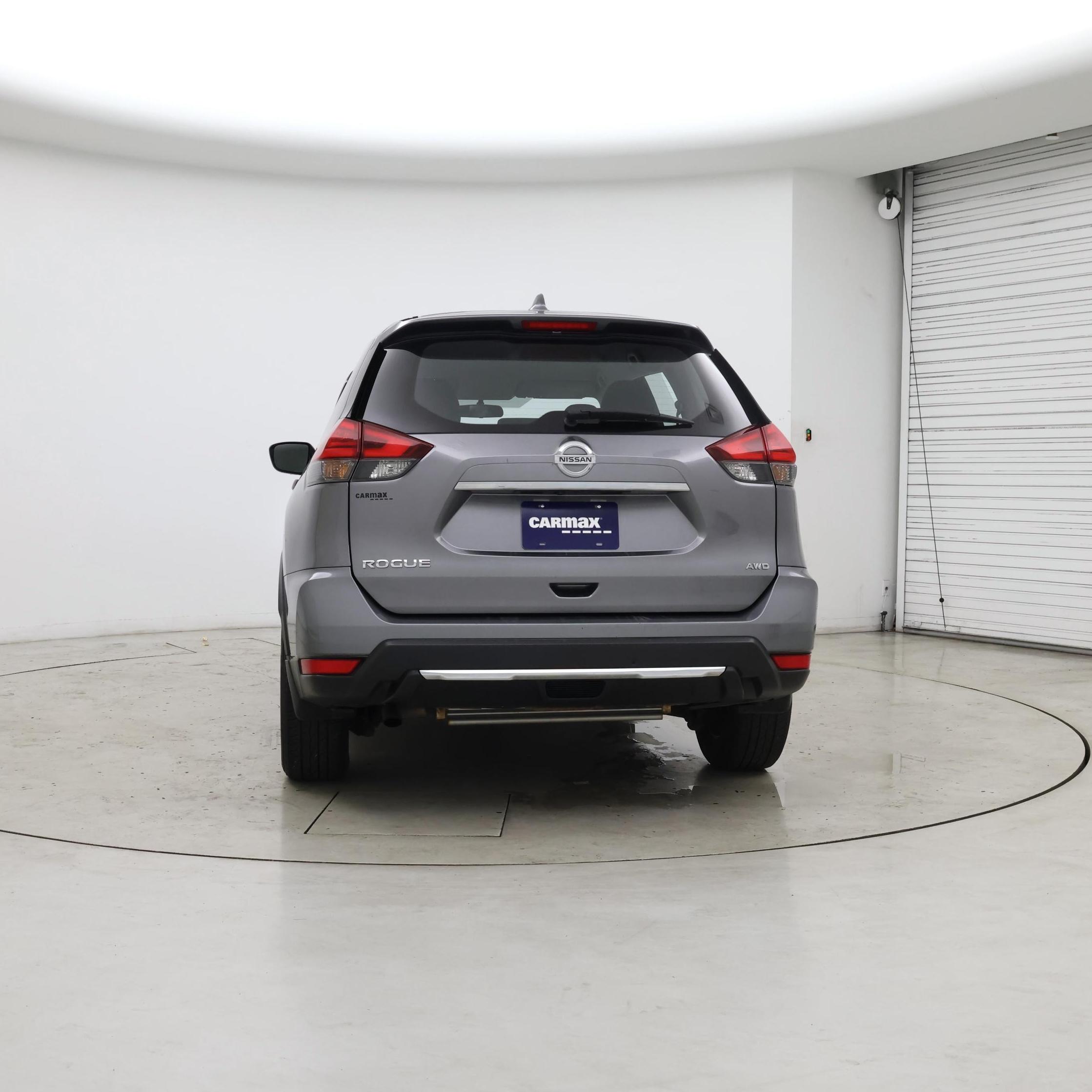 Thumbnail: 2017 Nissan Rogue - 6