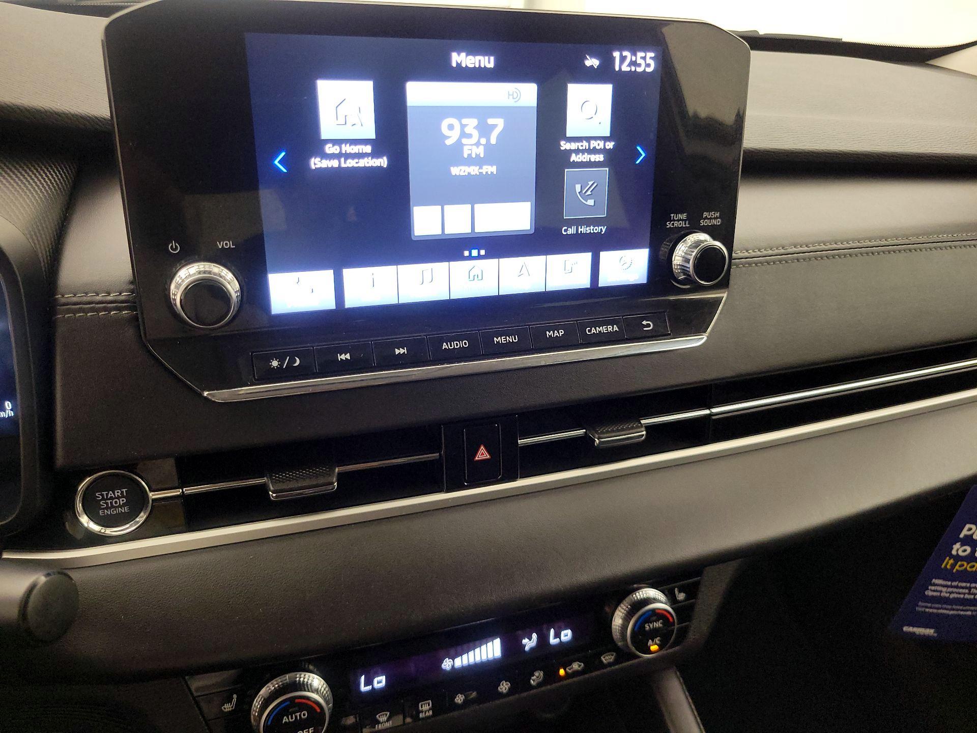 Thumbnail: 2023 Mitsubishi Outlander - 16