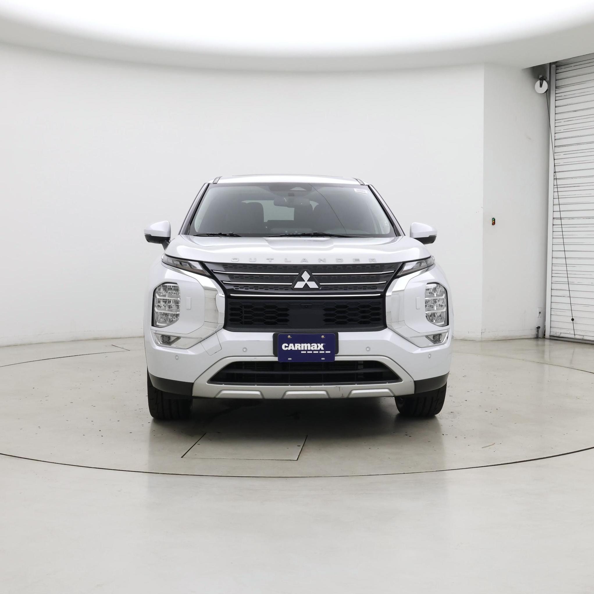 Thumbnail: 2023 Mitsubishi Outlander - 5