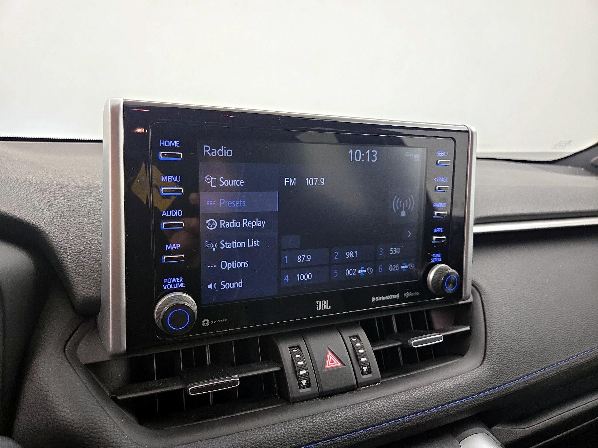 Thumbnail: 2021 Toyota RAV4 - 16