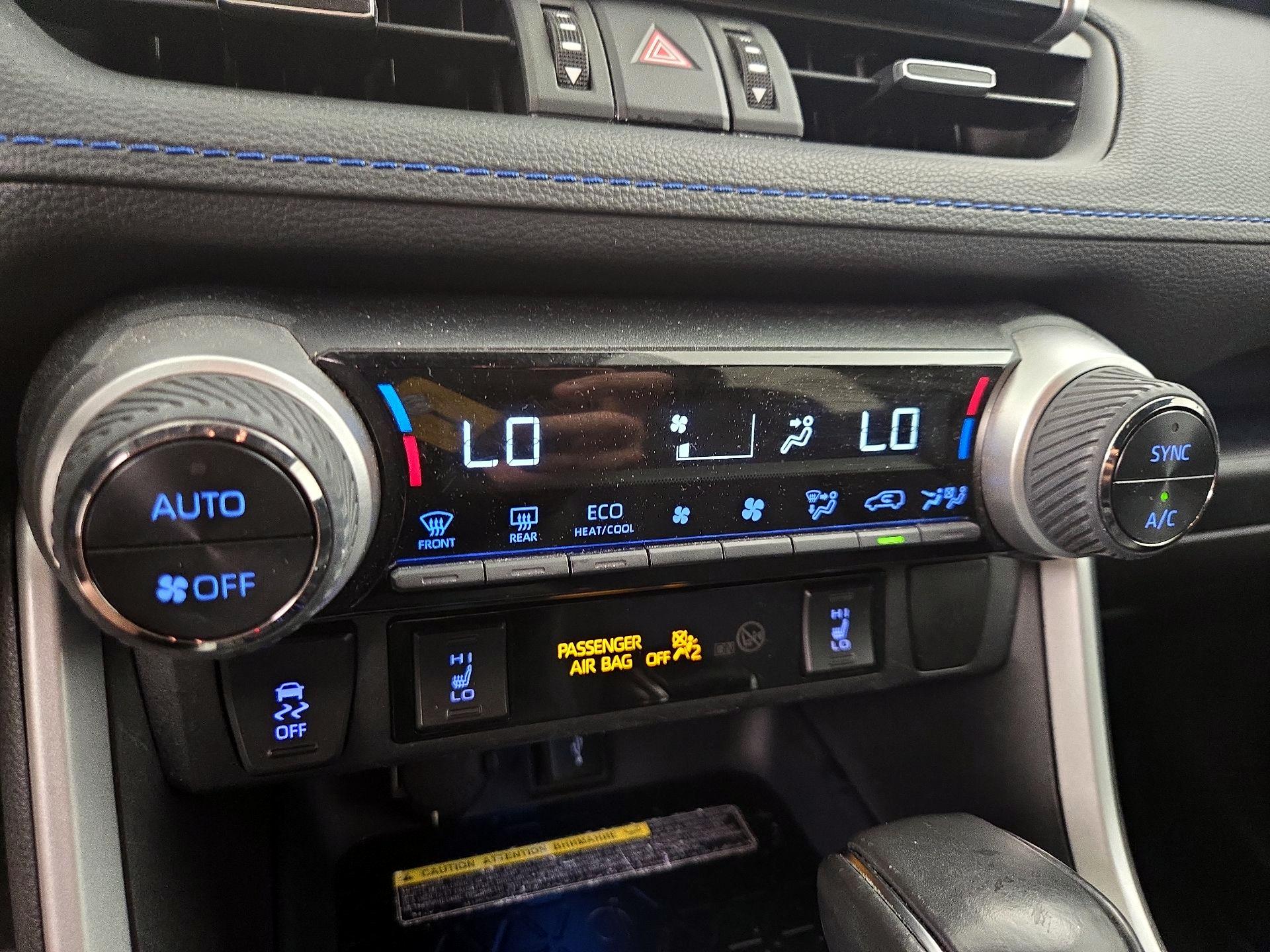 Thumbnail: 2021 Toyota RAV4 - 17