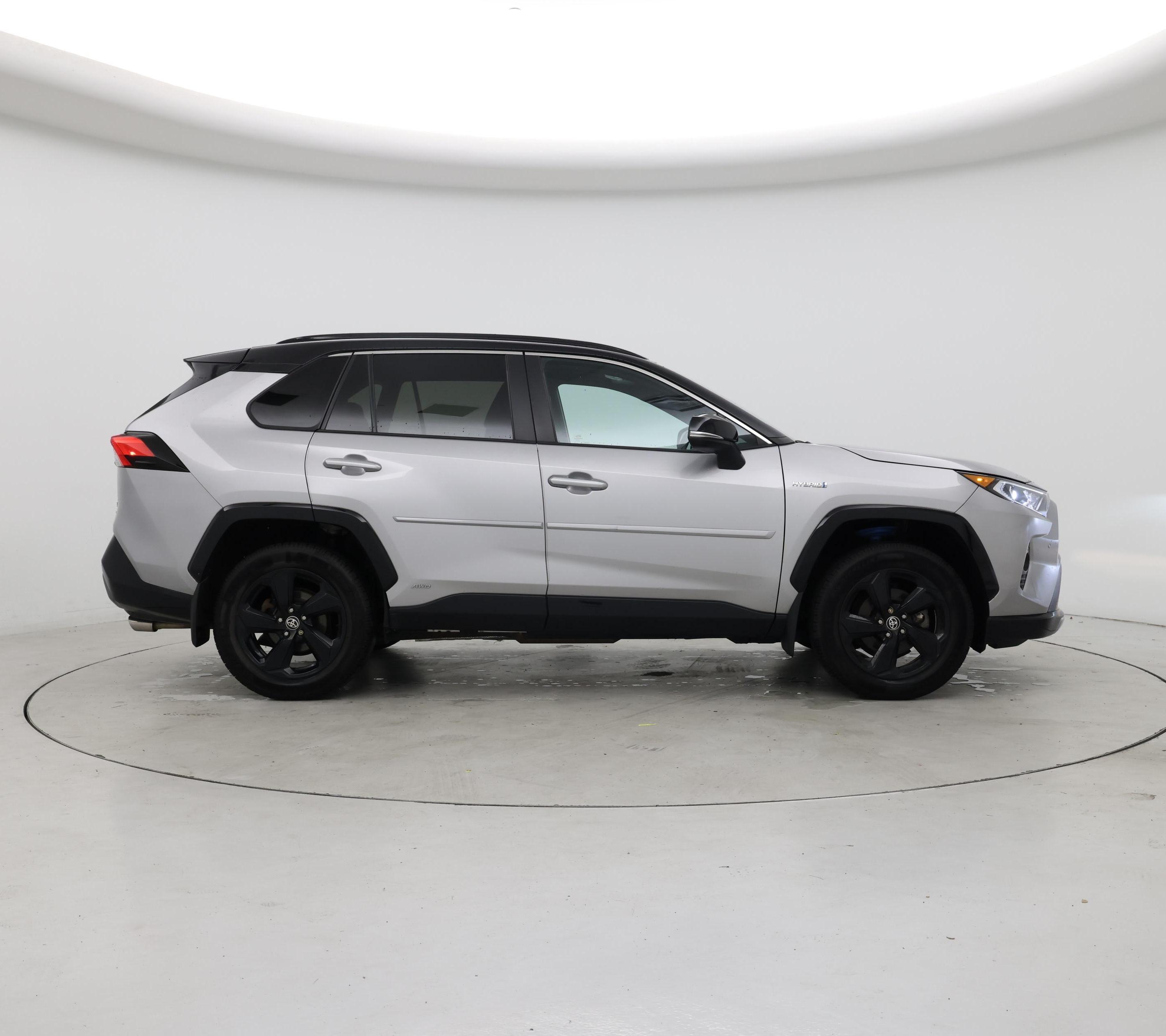 Thumbnail: 2021 Toyota RAV4 - 7