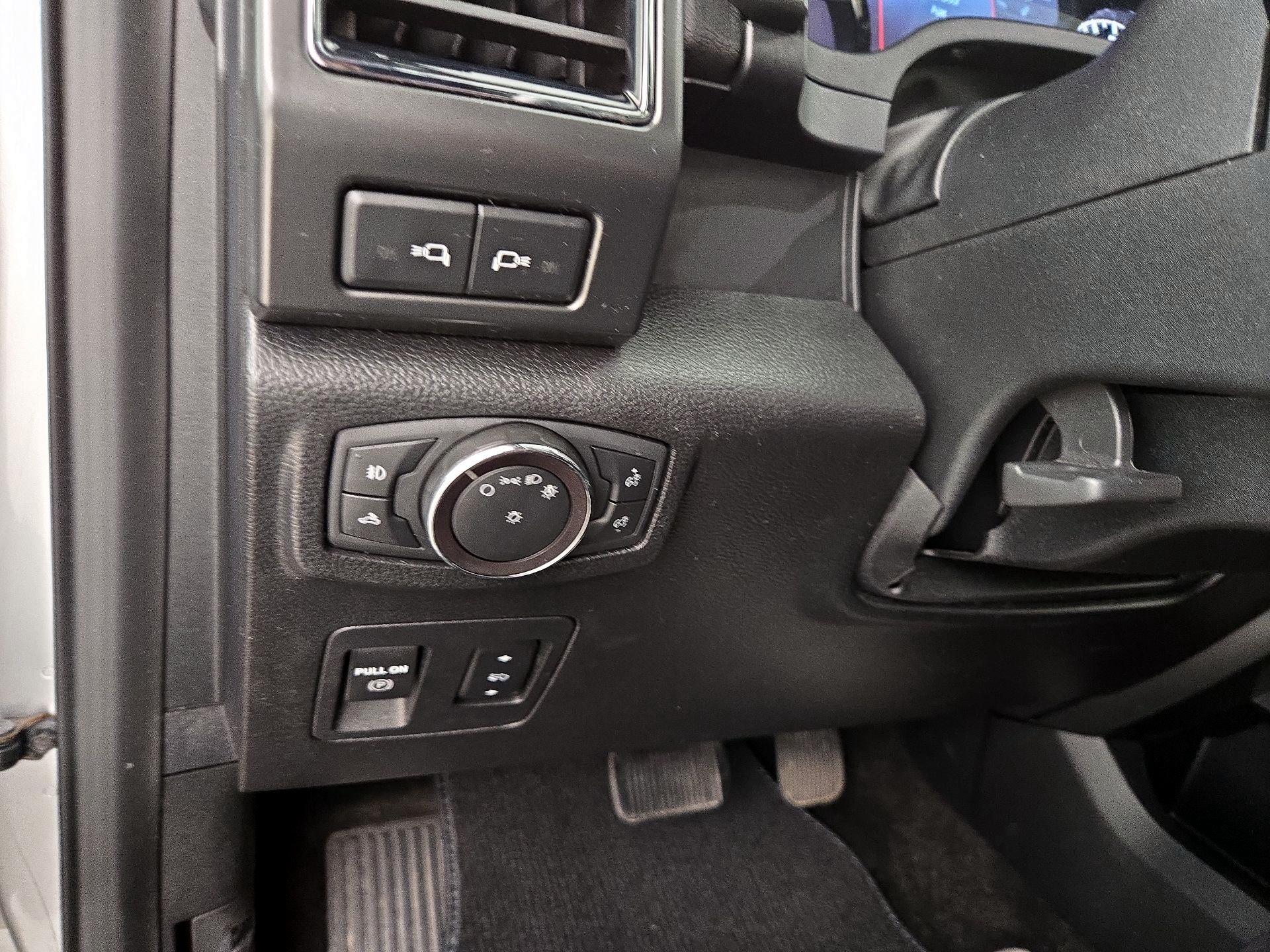 Thumbnail: 2019 Ford F-150 - 13