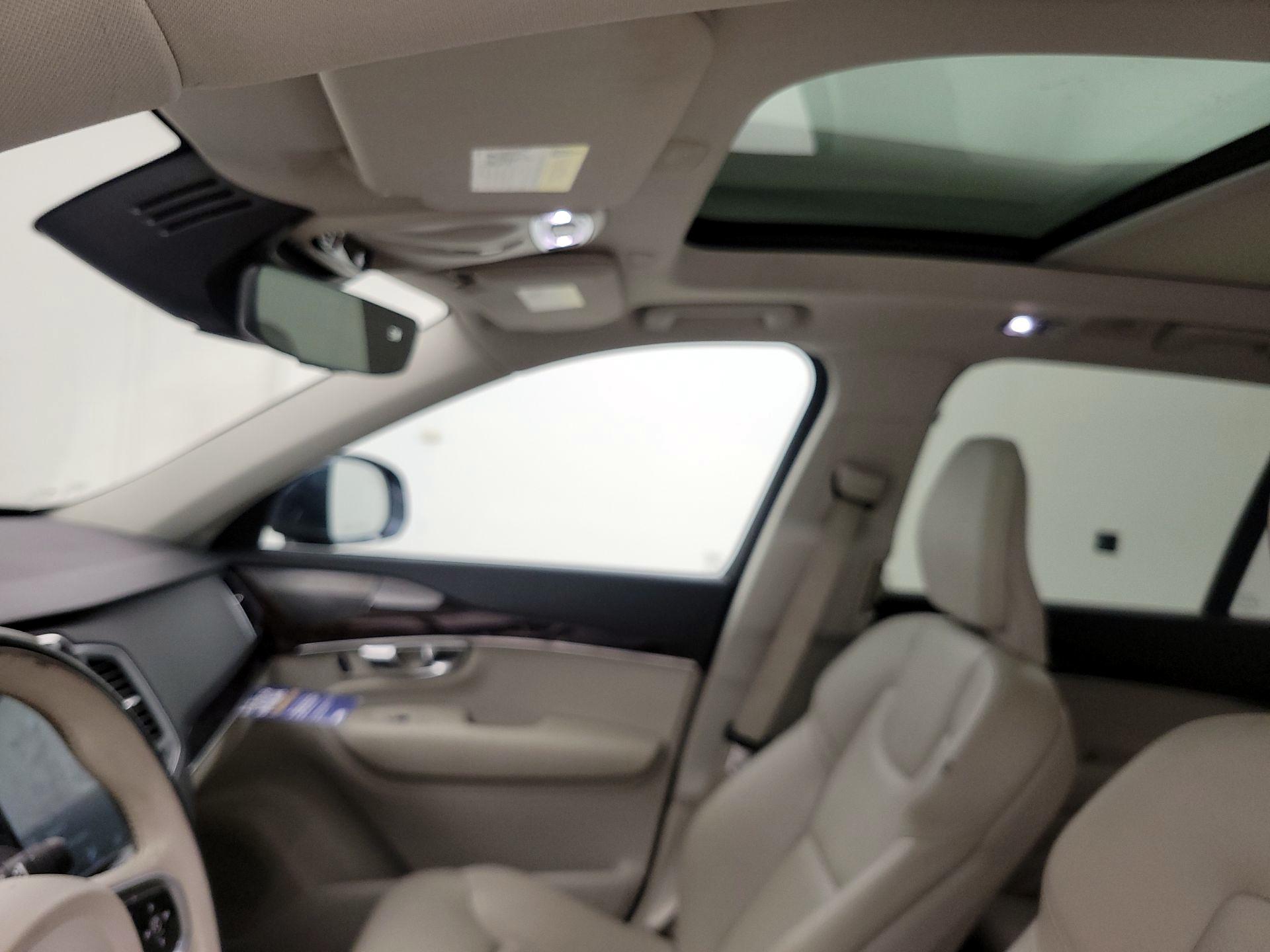 Thumbnail: 2019 Volvo XC90 - 20