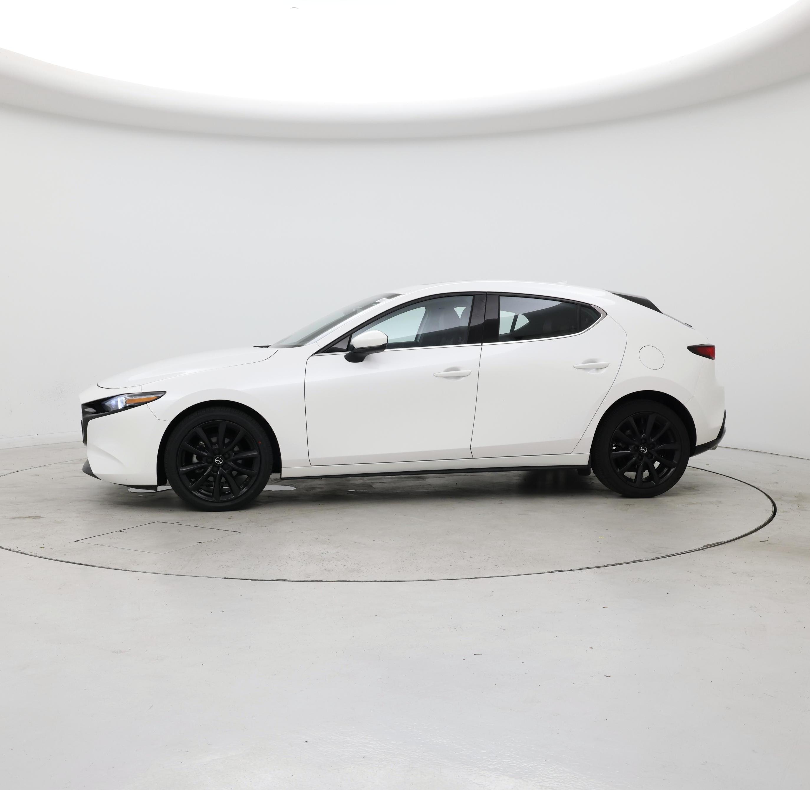 Thumbnail: 2022 Mazda Mazda3 - 3