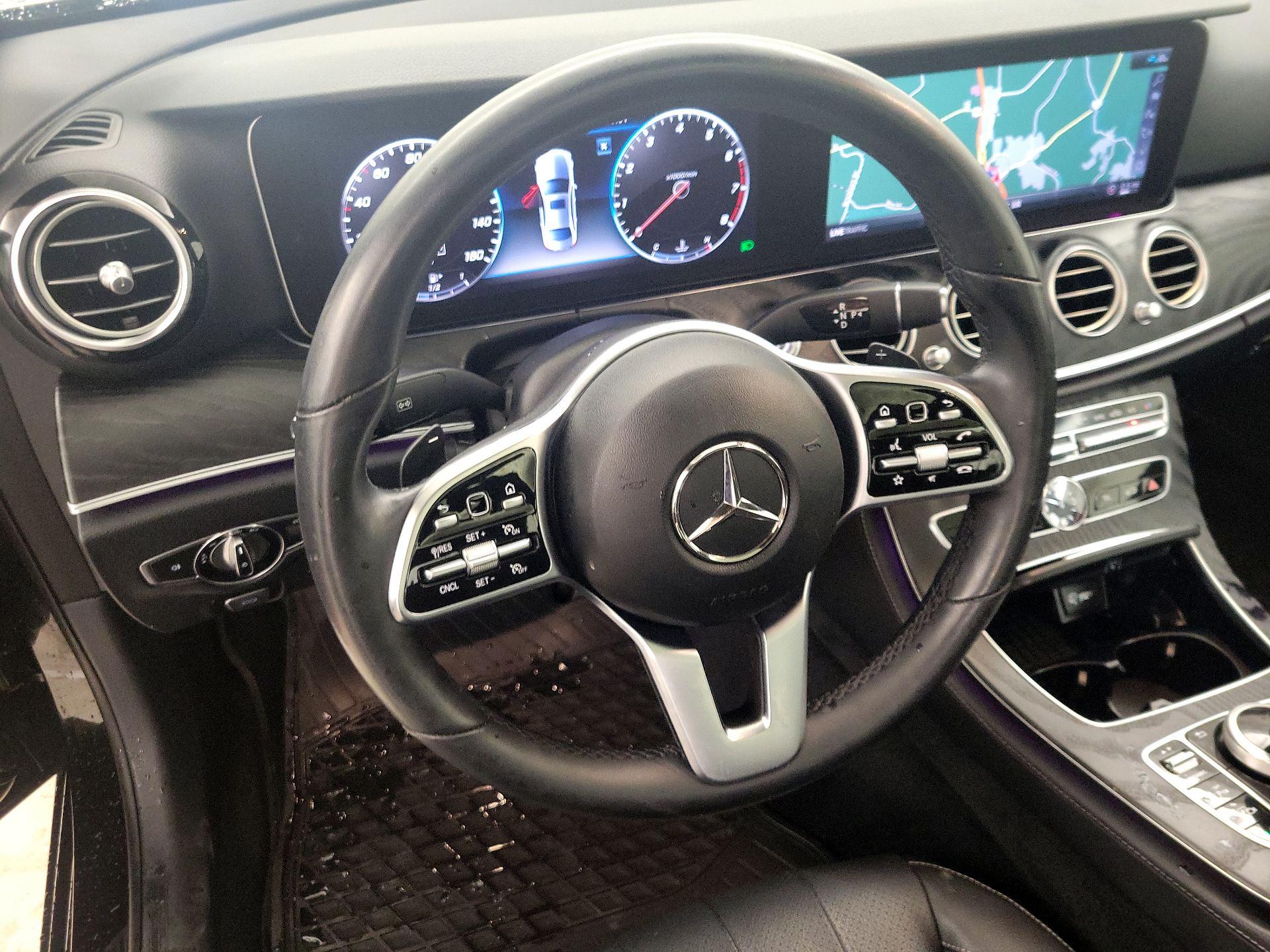 Thumbnail: 2020 Mercedes-Benz E-Class - 10
