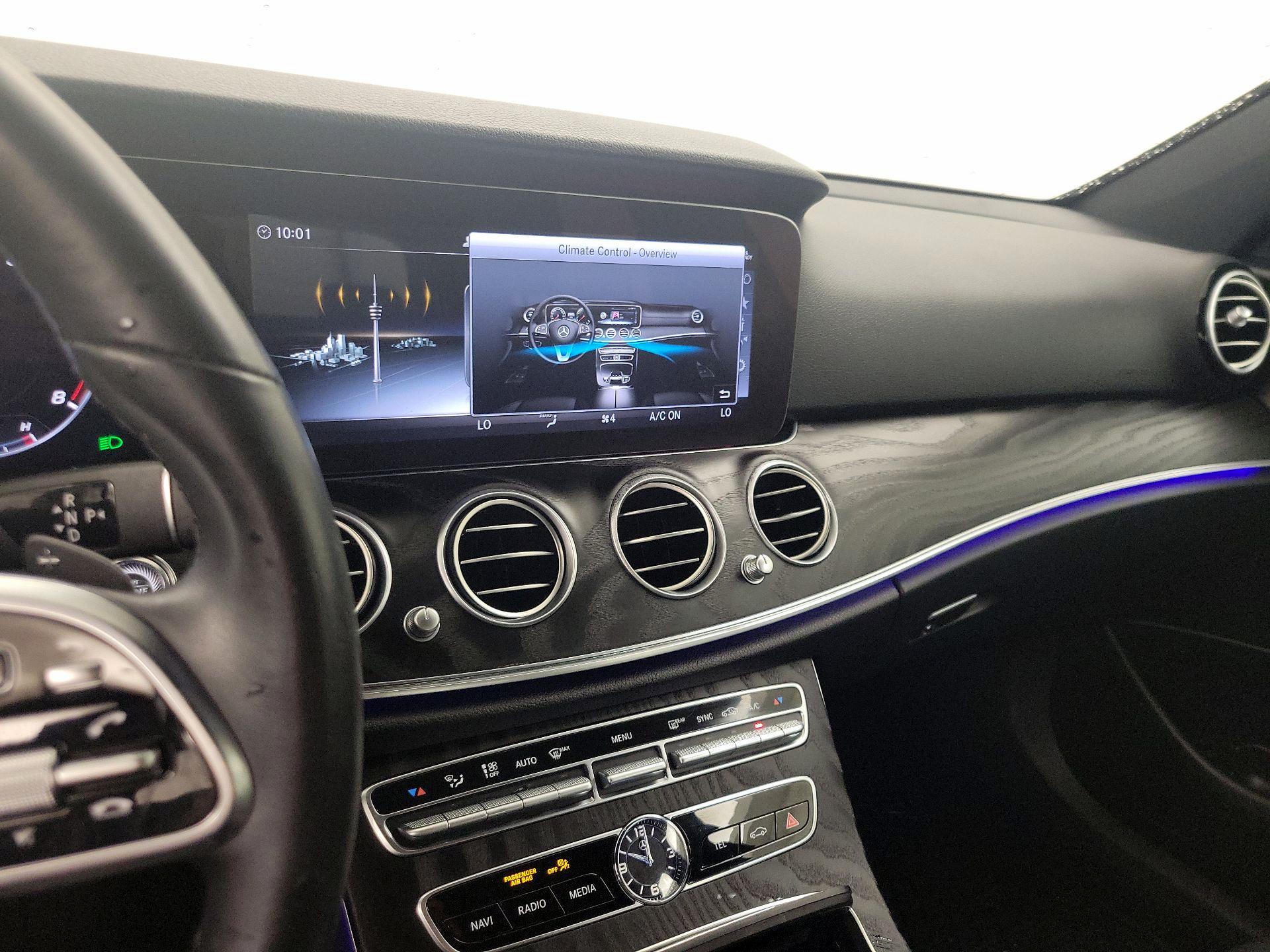 Thumbnail: 2020 Mercedes-Benz E-Class - 17