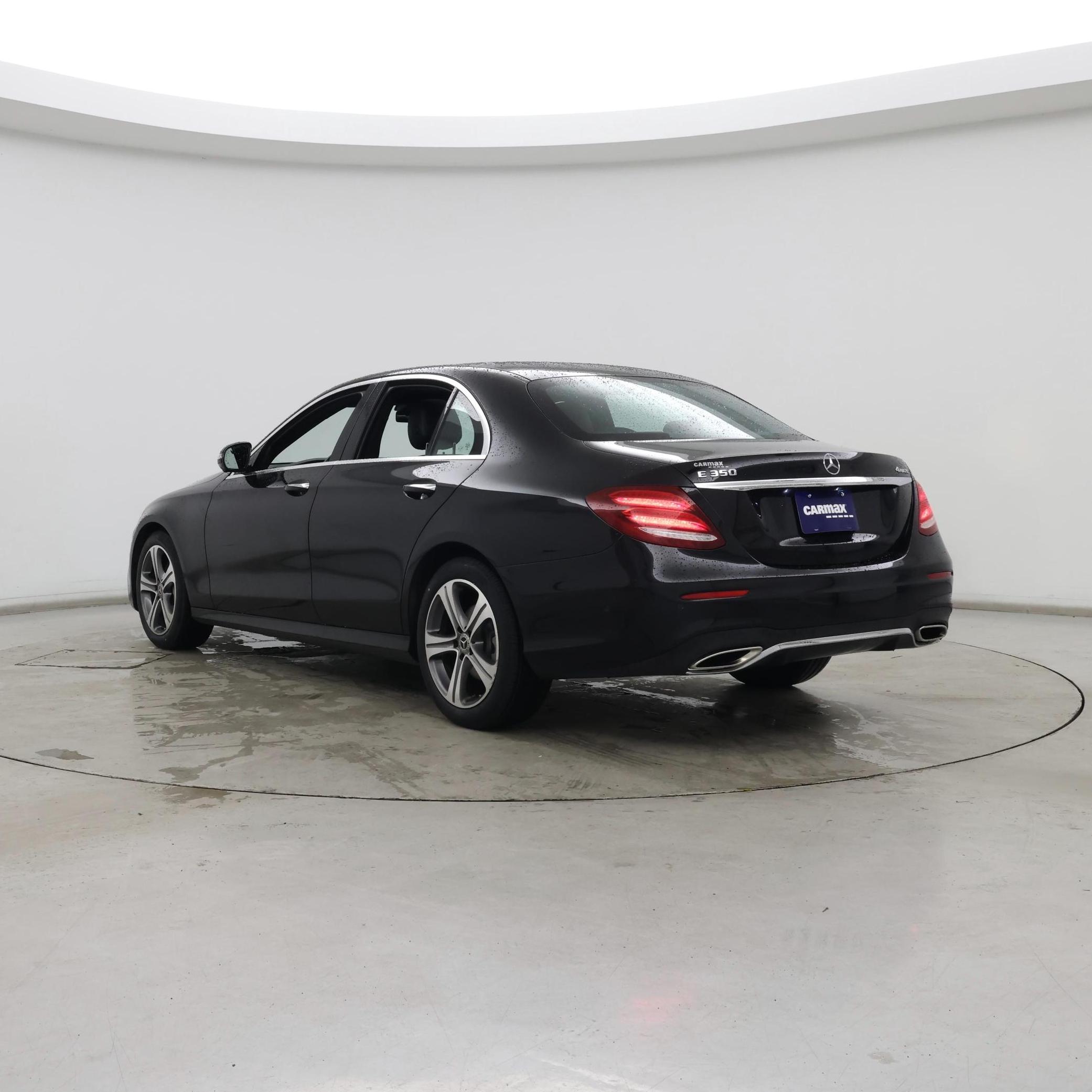 Thumbnail: 2020 Mercedes-Benz E-Class - 2
