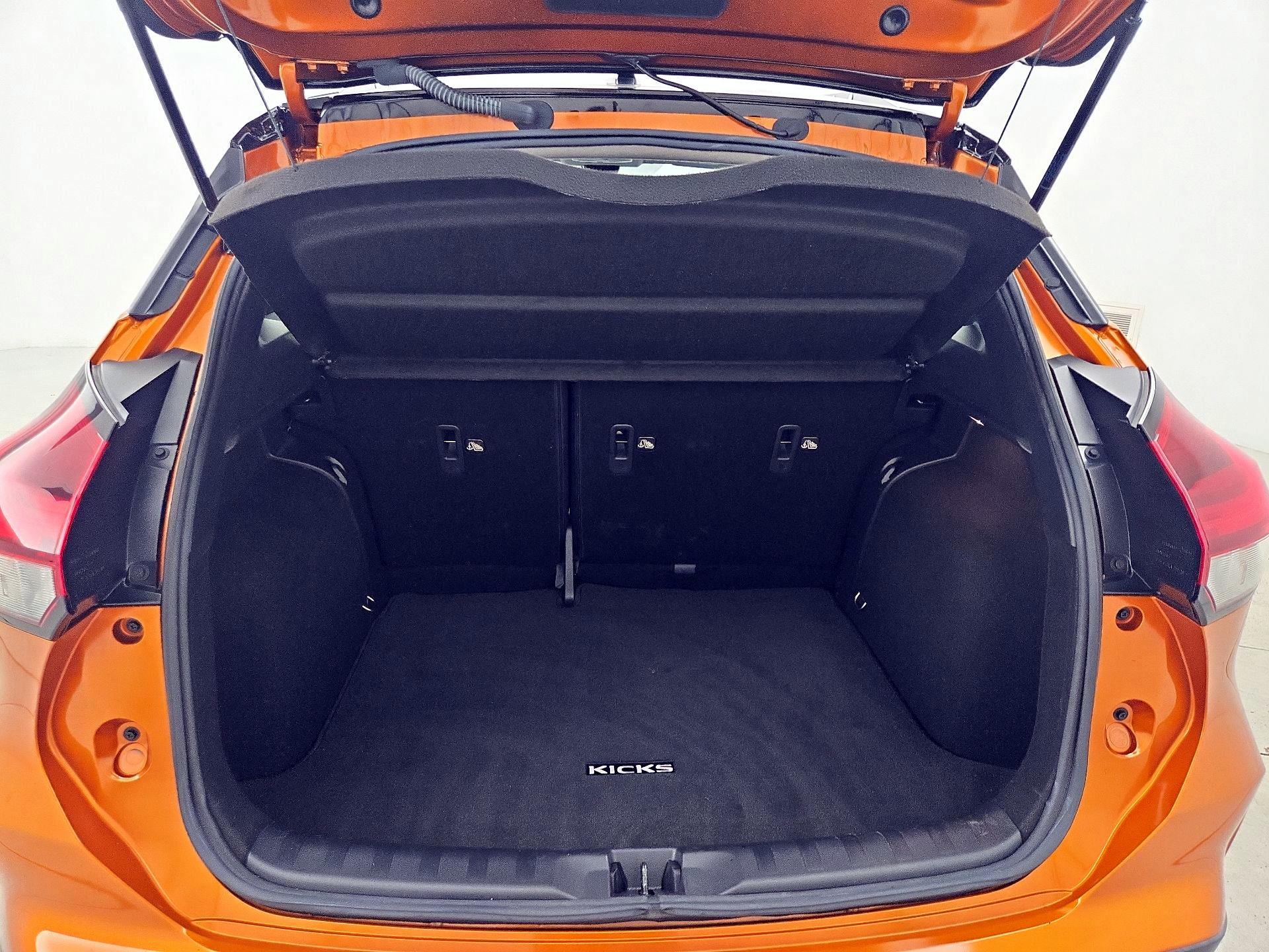 Thumbnail: 2023 Nissan Kicks - 20