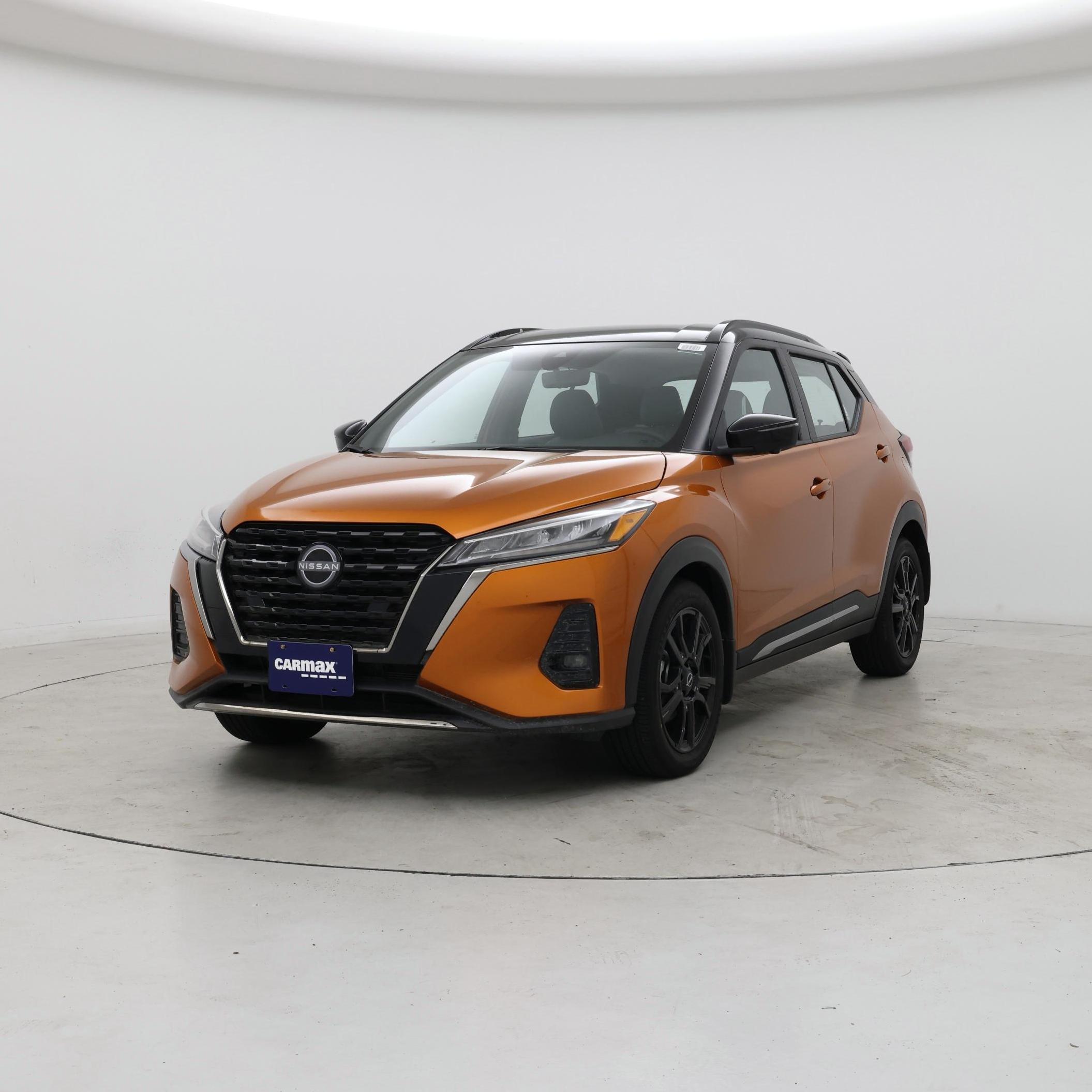 Thumbnail: 2023 Nissan Kicks - 4