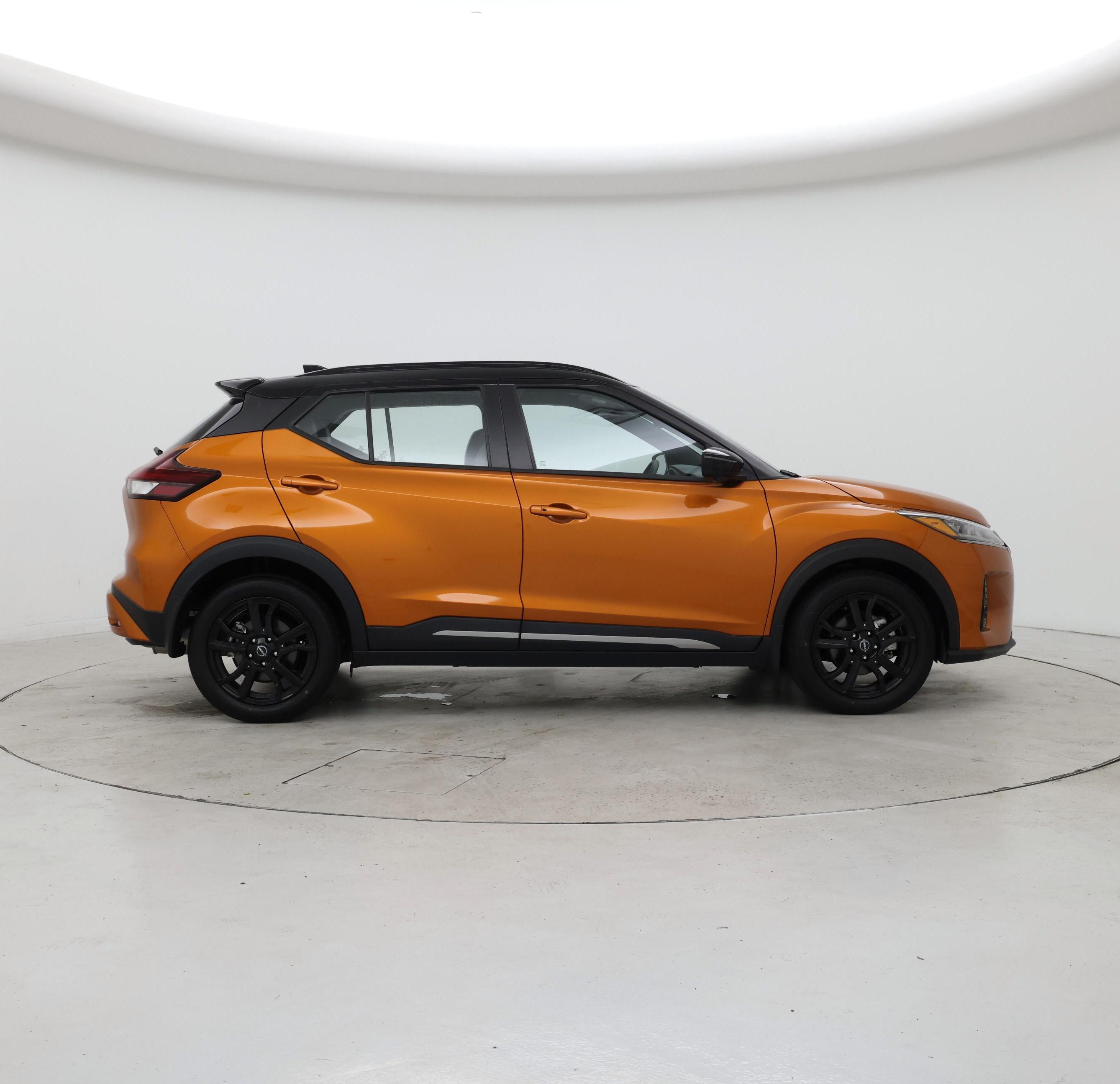 Thumbnail: 2023 Nissan Kicks - 7