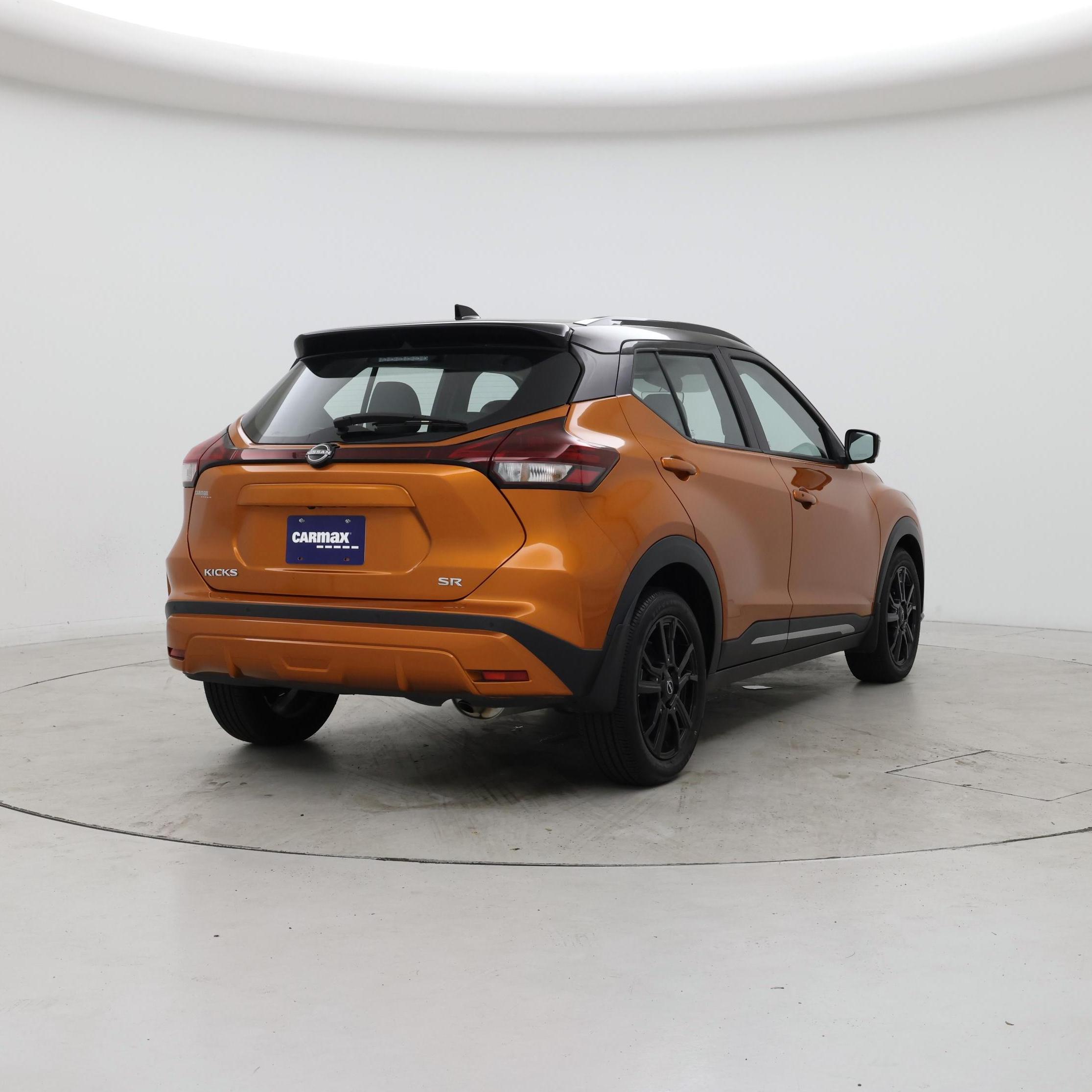 Thumbnail: 2023 Nissan Kicks - 8