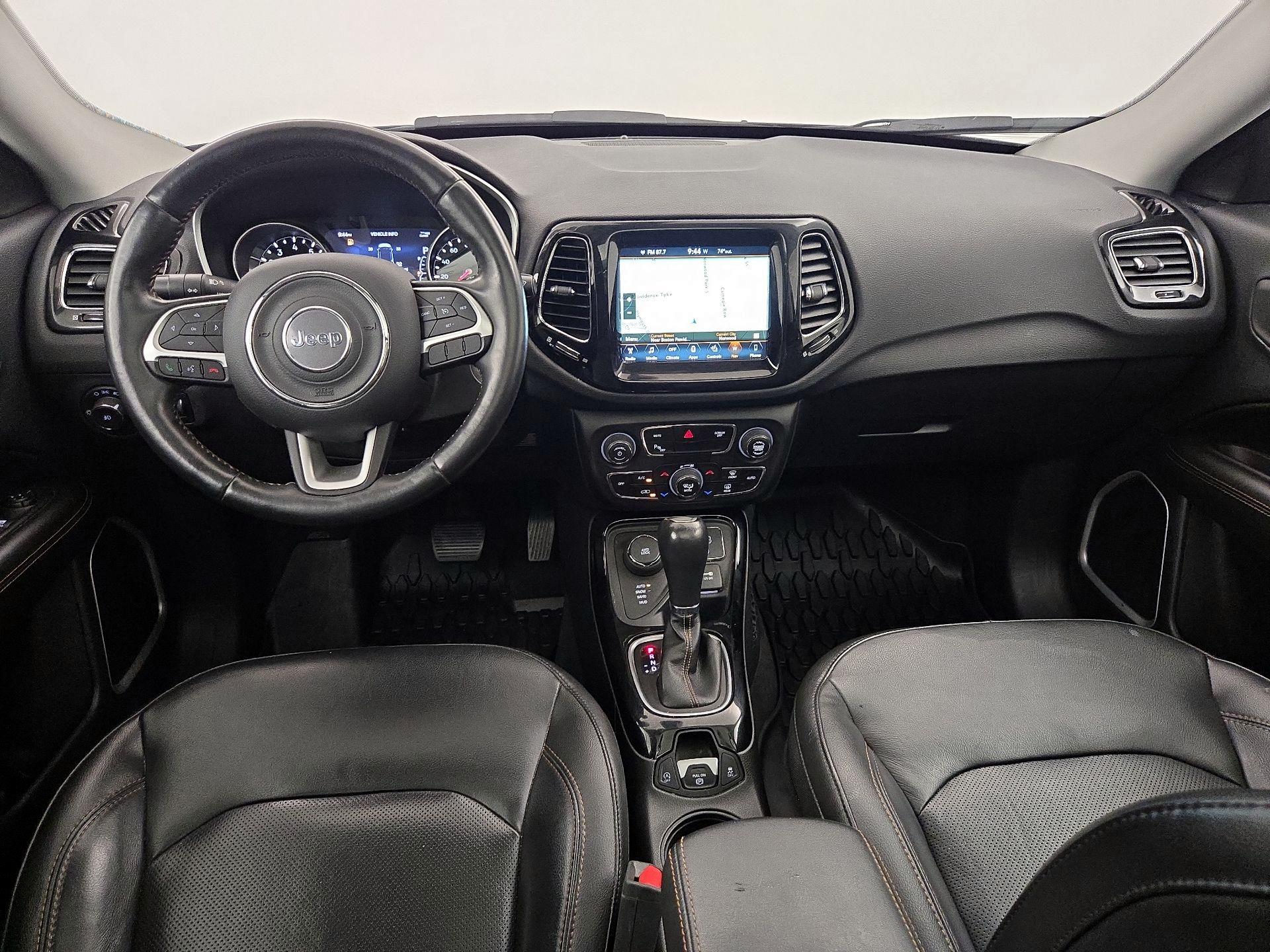Thumbnail: 2018 Jeep Compass - 9