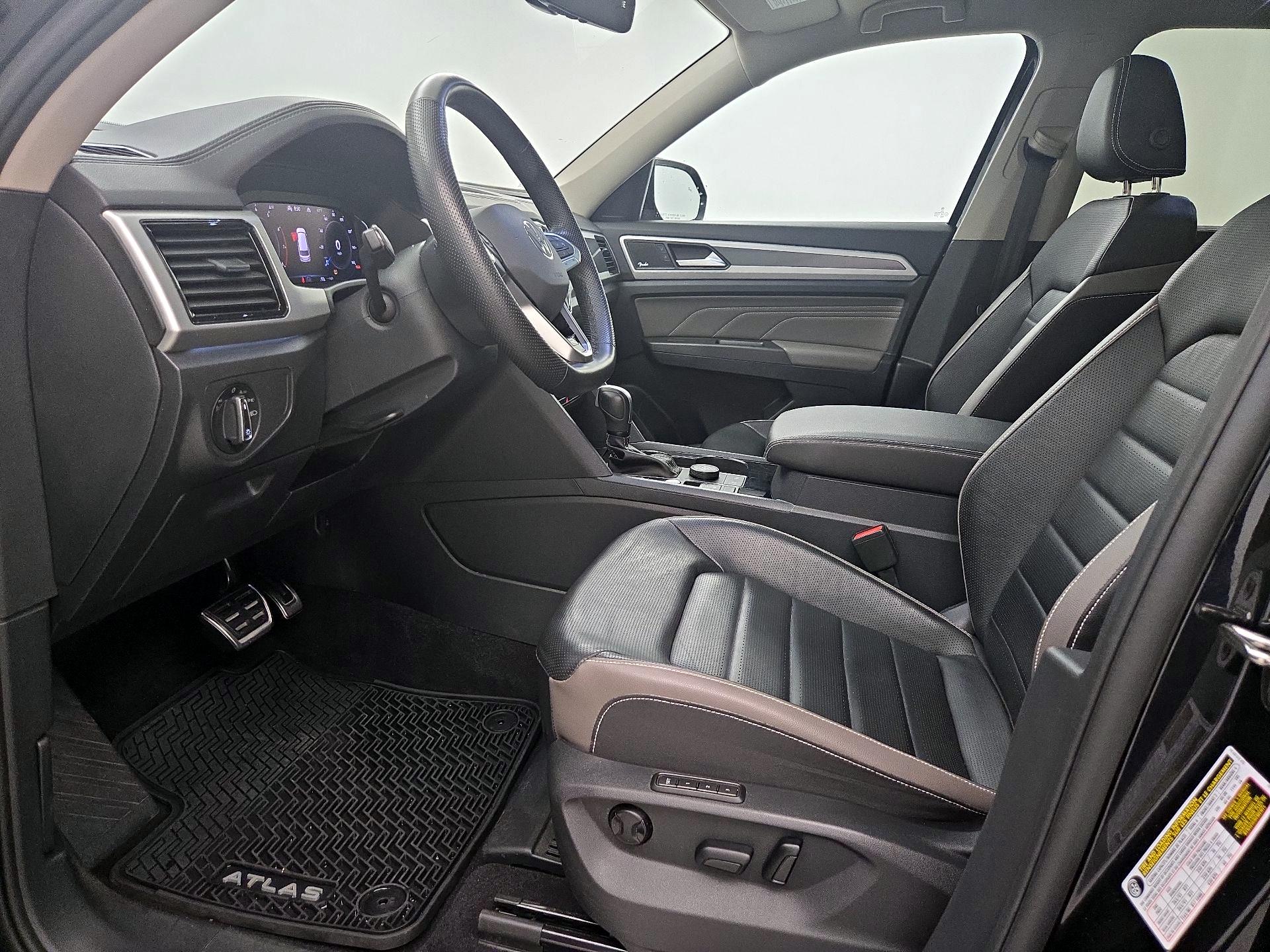Thumbnail: 2023 Volkswagen Atlas - 11