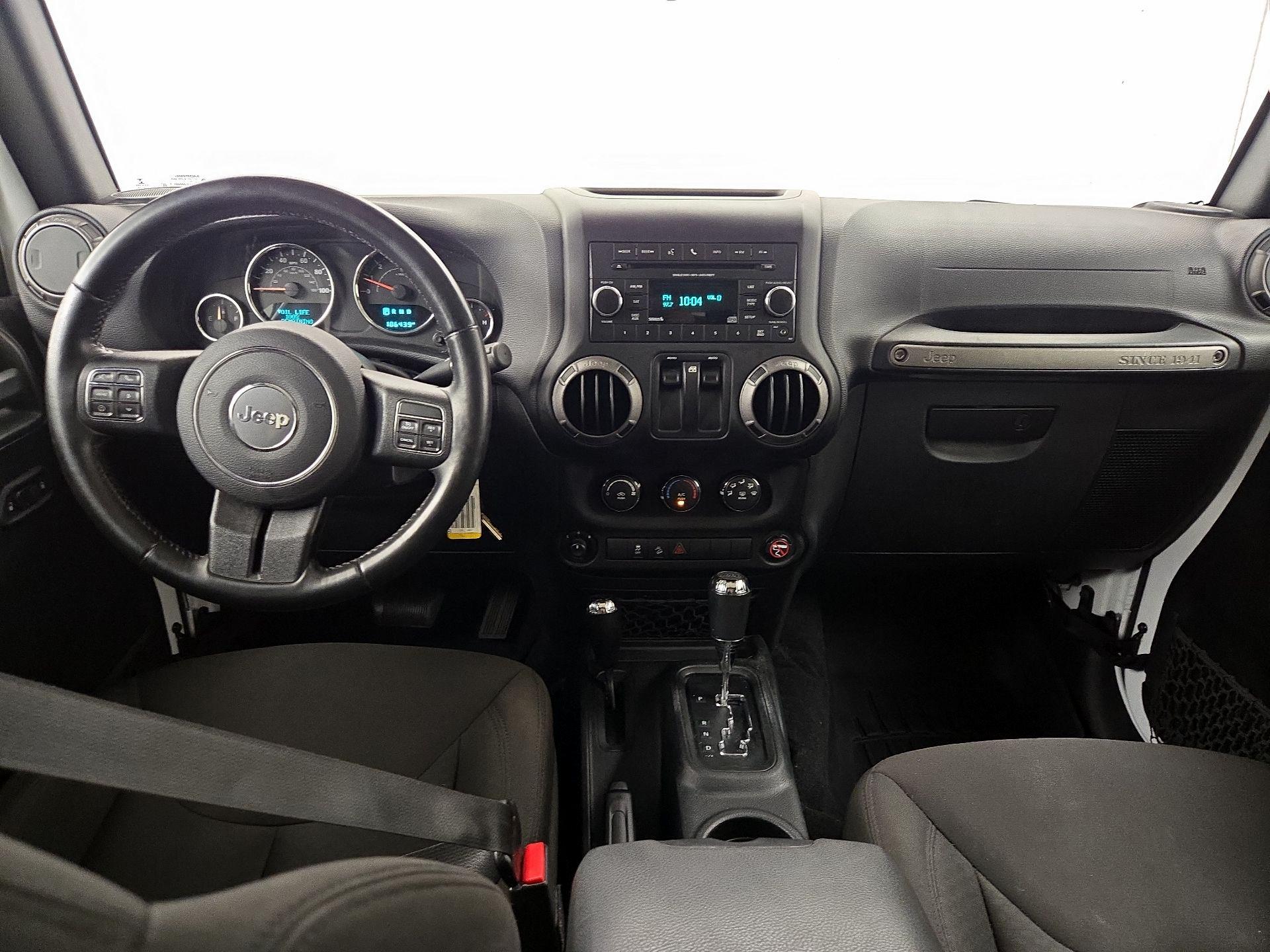 Thumbnail: 2016 Jeep Wrangler - 9