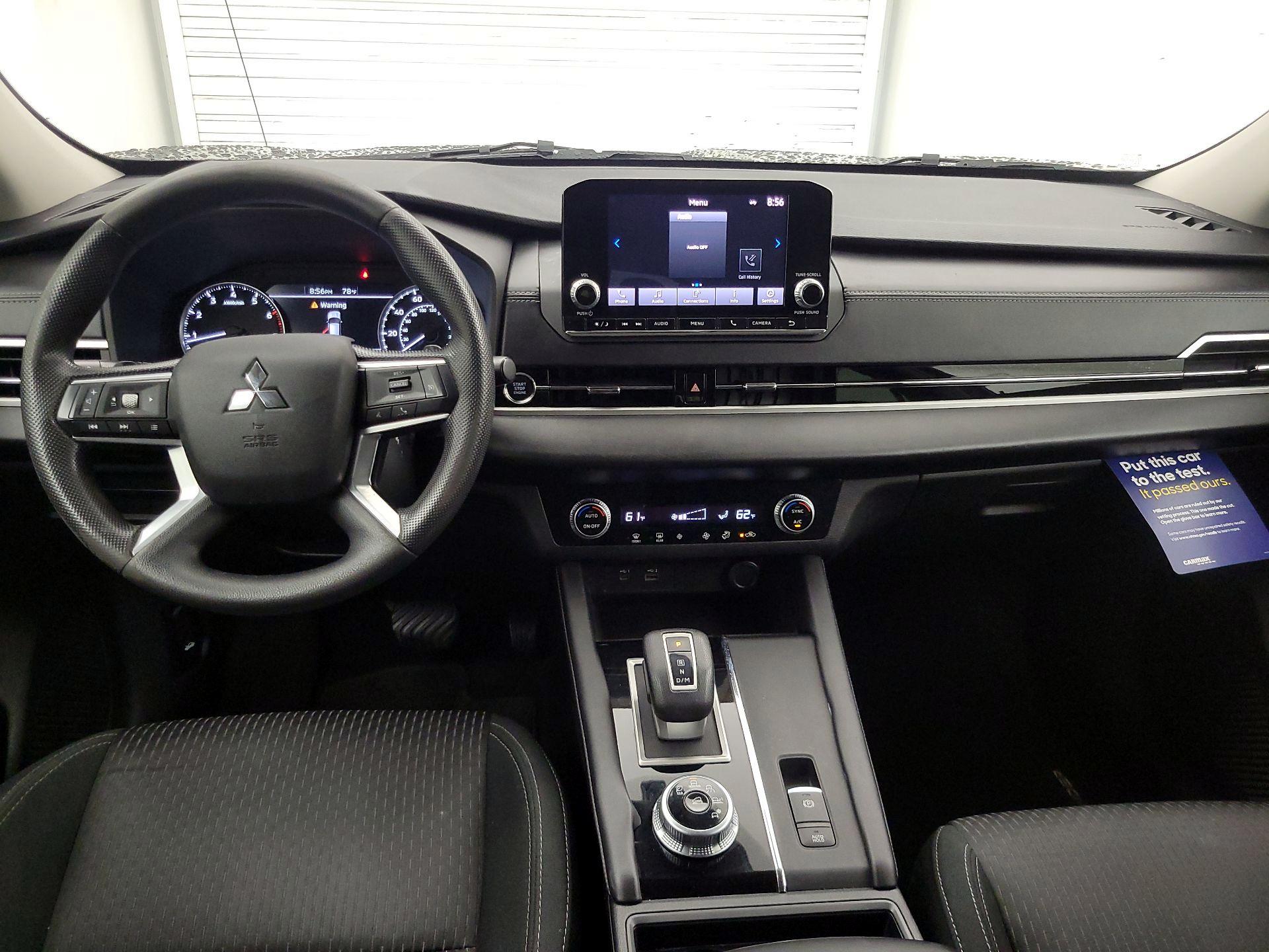Thumbnail: 2022 Mitsubishi Outlander - 9