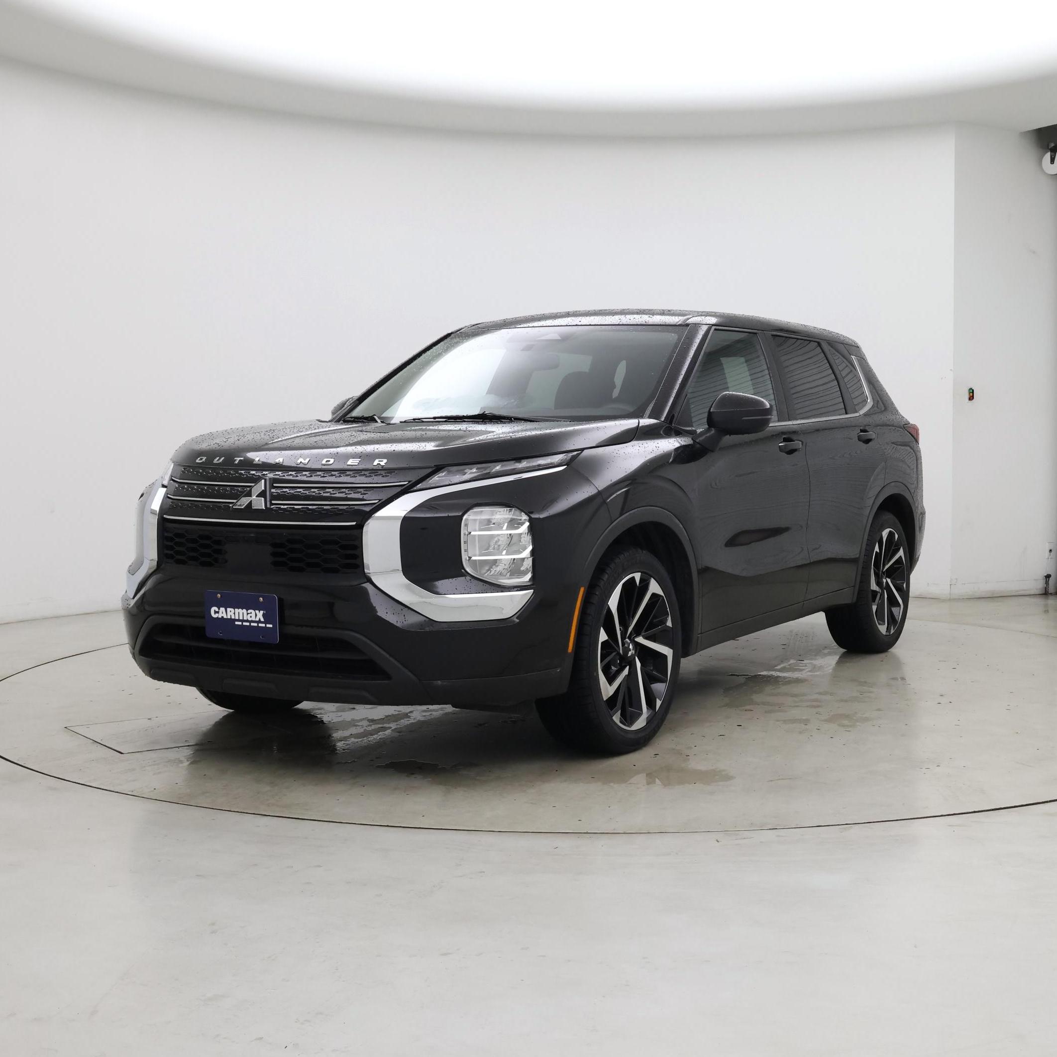 Thumbnail: 2022 Mitsubishi Outlander - 4