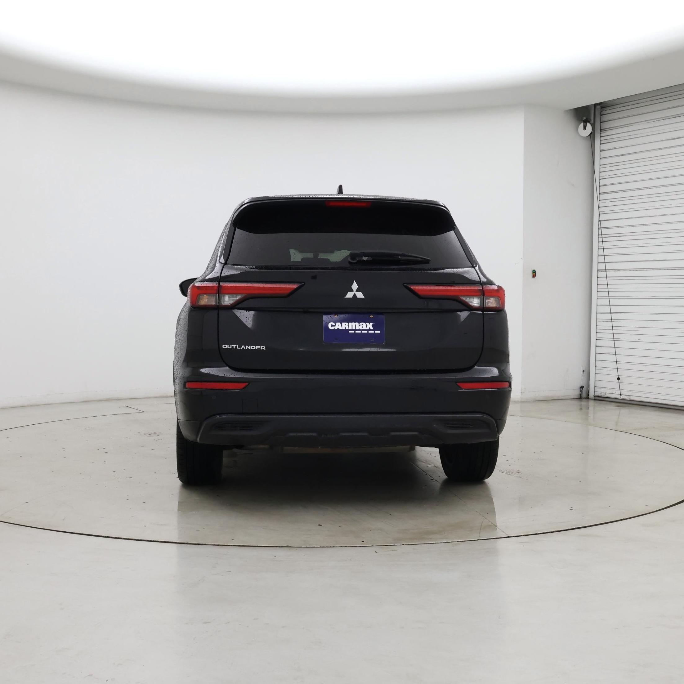 Thumbnail: 2022 Mitsubishi Outlander - 6