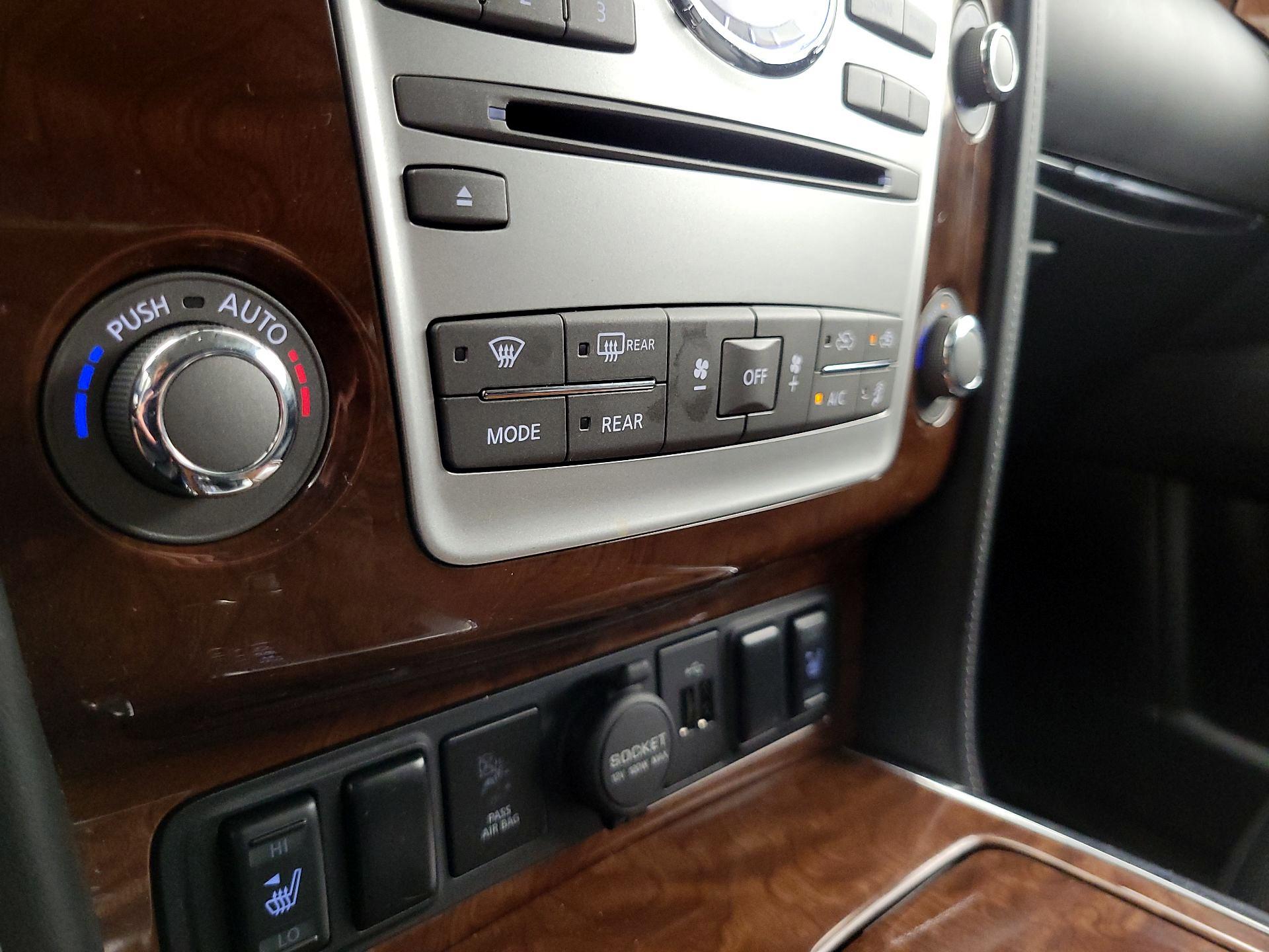 Thumbnail: 2019 INFINITI QX80 - 16