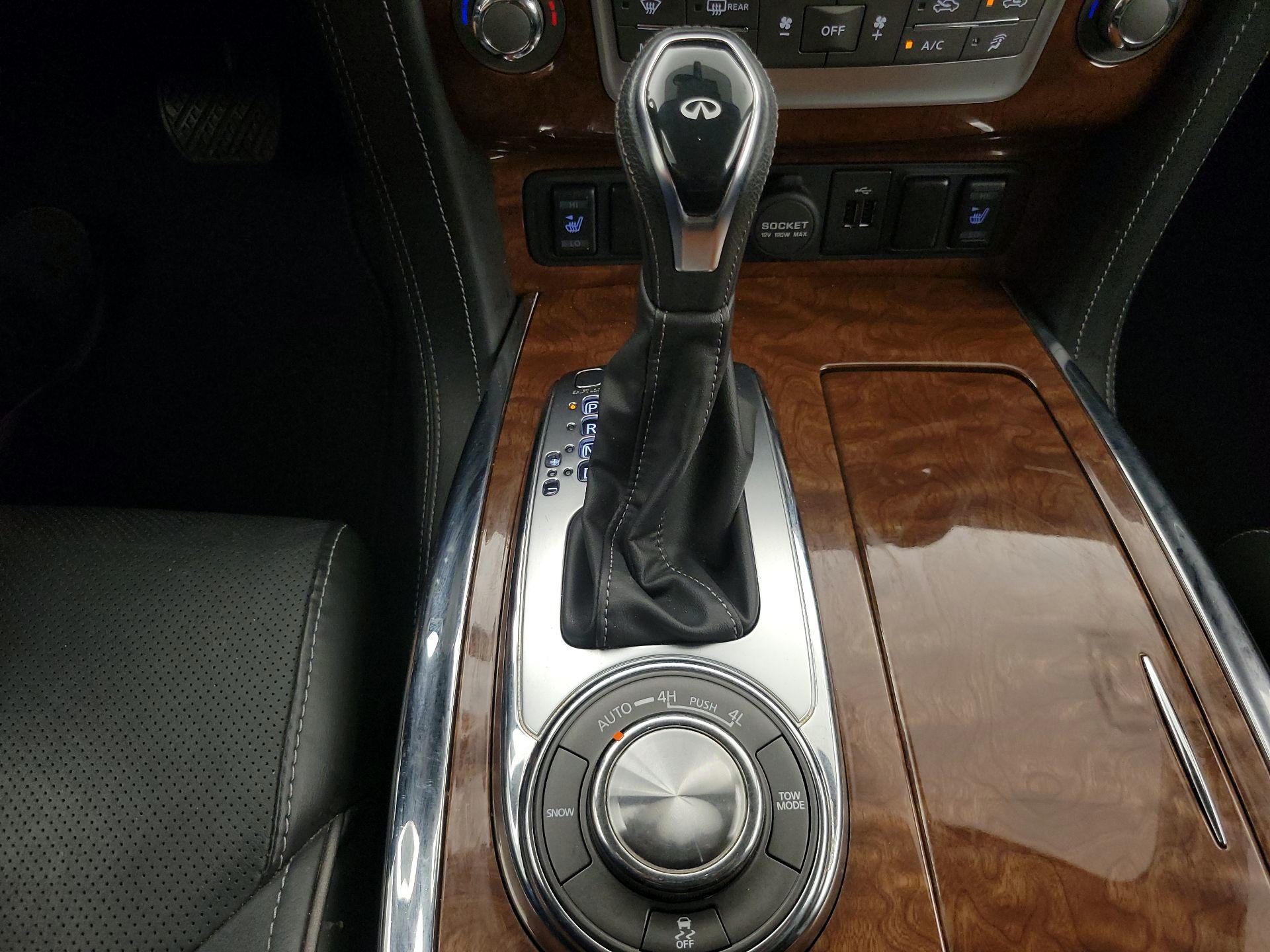 Thumbnail: 2019 INFINITI QX80 - 17