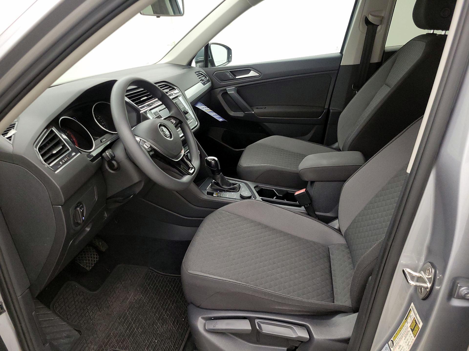 Thumbnail: 2020 Volkswagen Tiguan - 11