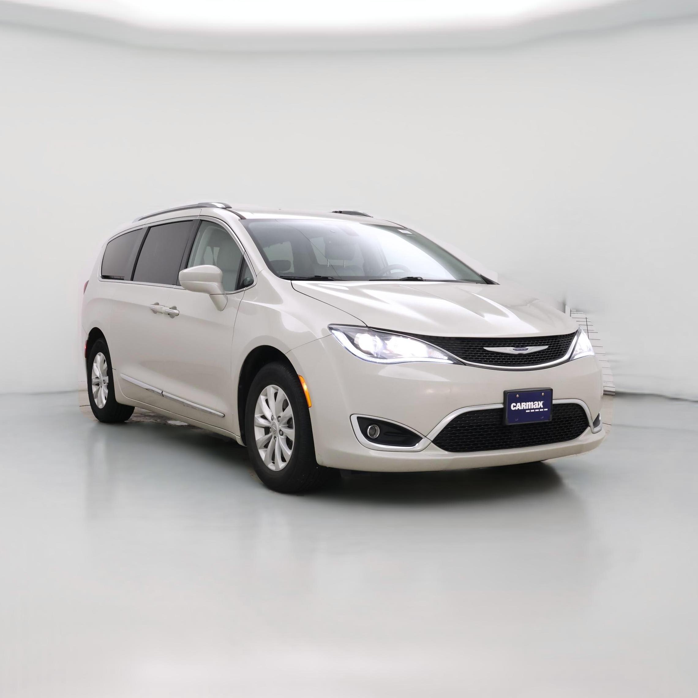 Thumbnail: 2019 Chrysler Pacifica - 1