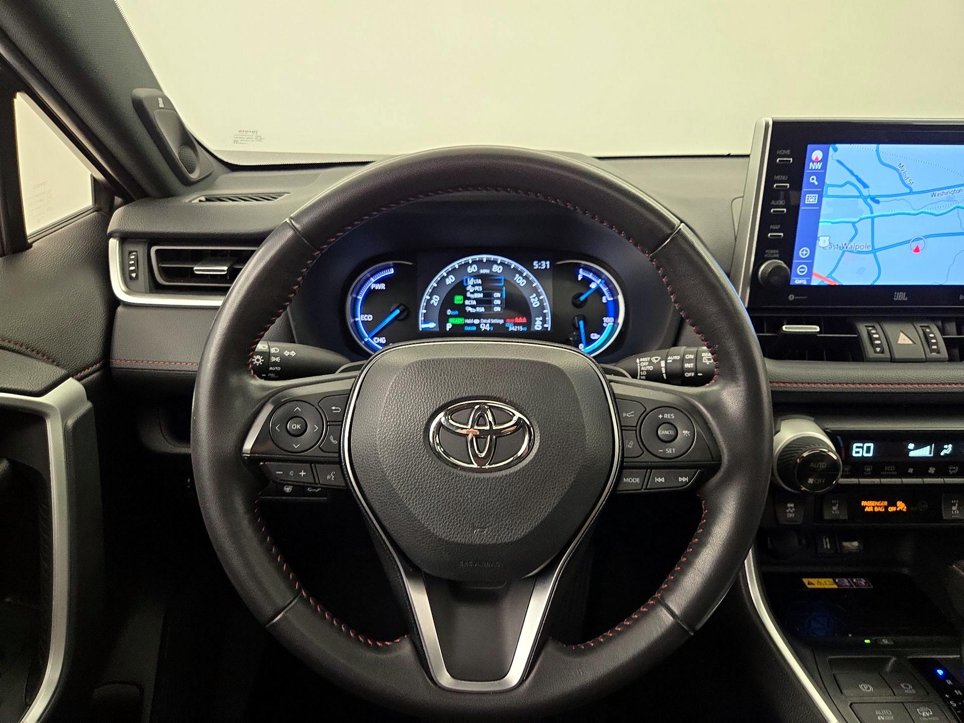 Thumbnail: 2022 Toyota RAV4 - 10