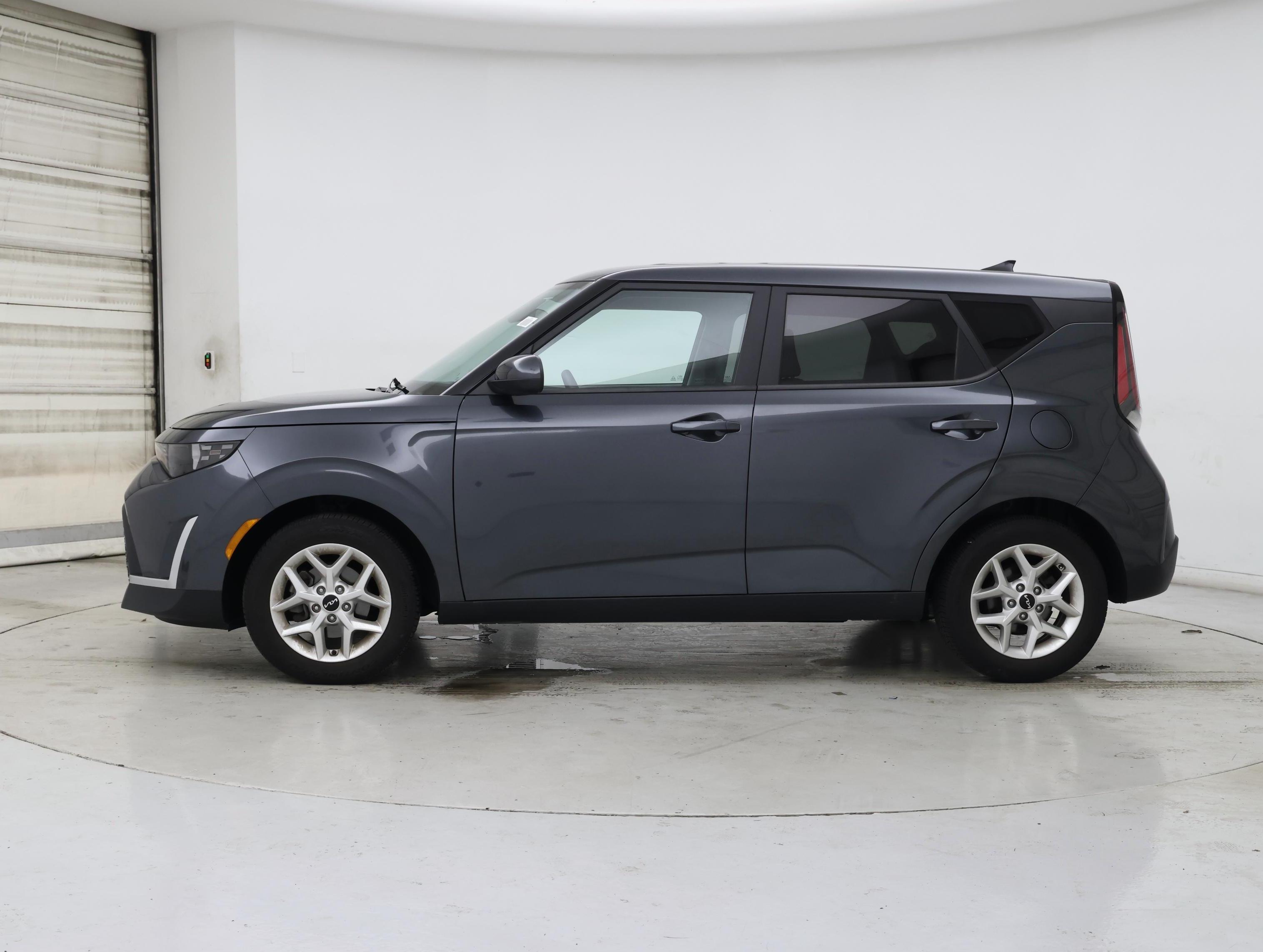 Thumbnail: 2023 Kia Soul - 3