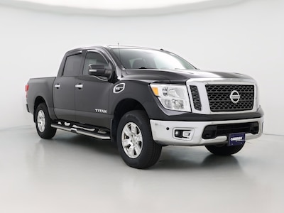 Black 2017 Nissan Titan SV