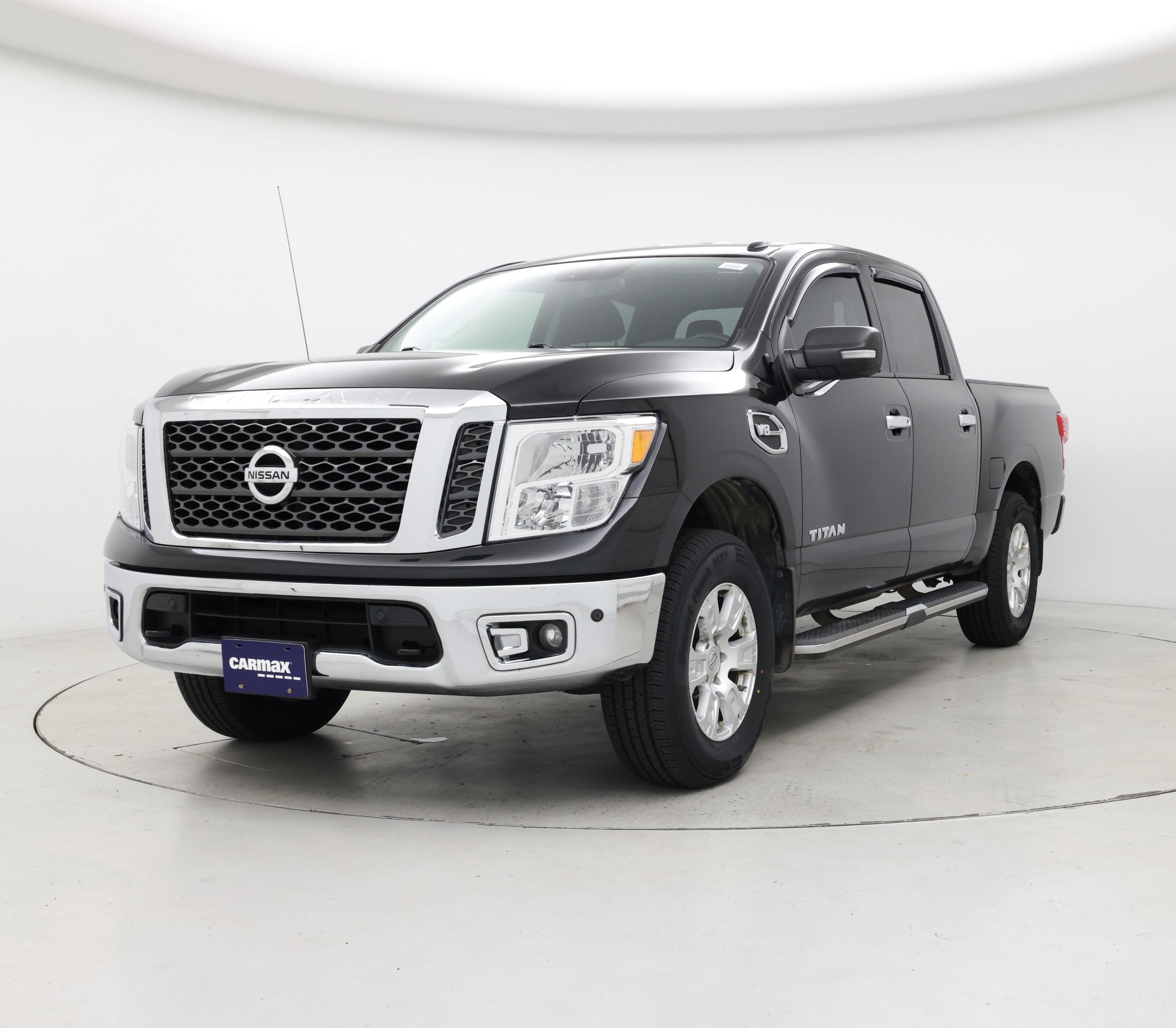 Thumbnail: 2017 Nissan Titan - 4