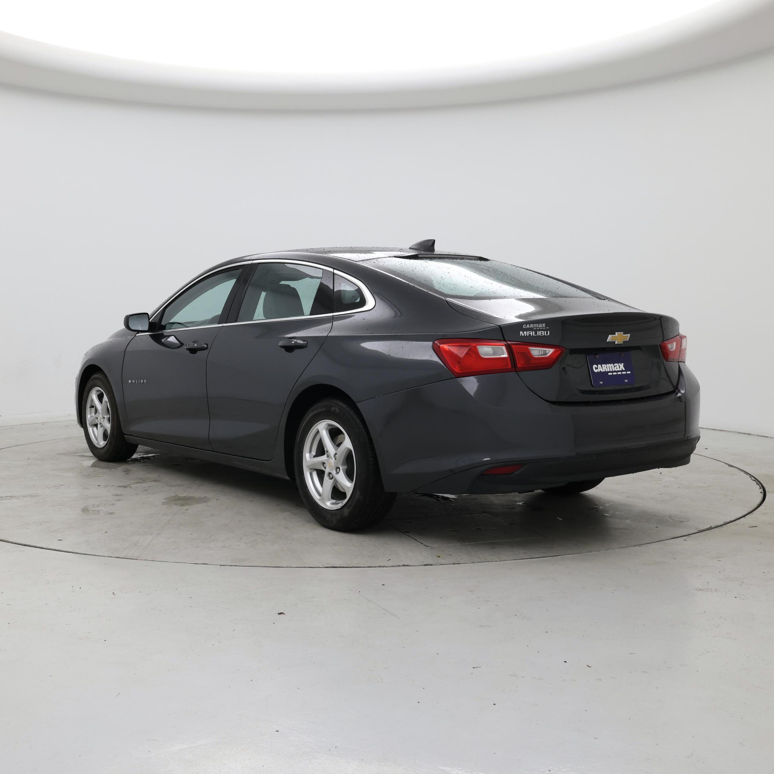 Thumbnail: 2017 Chevrolet Malibu - 2