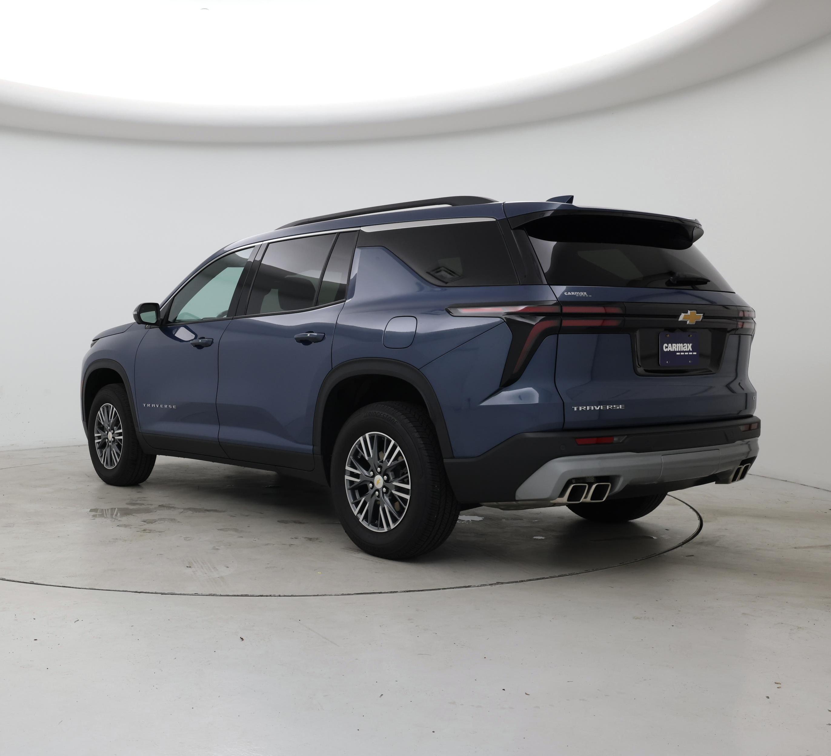 Thumbnail: 2024 Chevrolet Traverse - 2