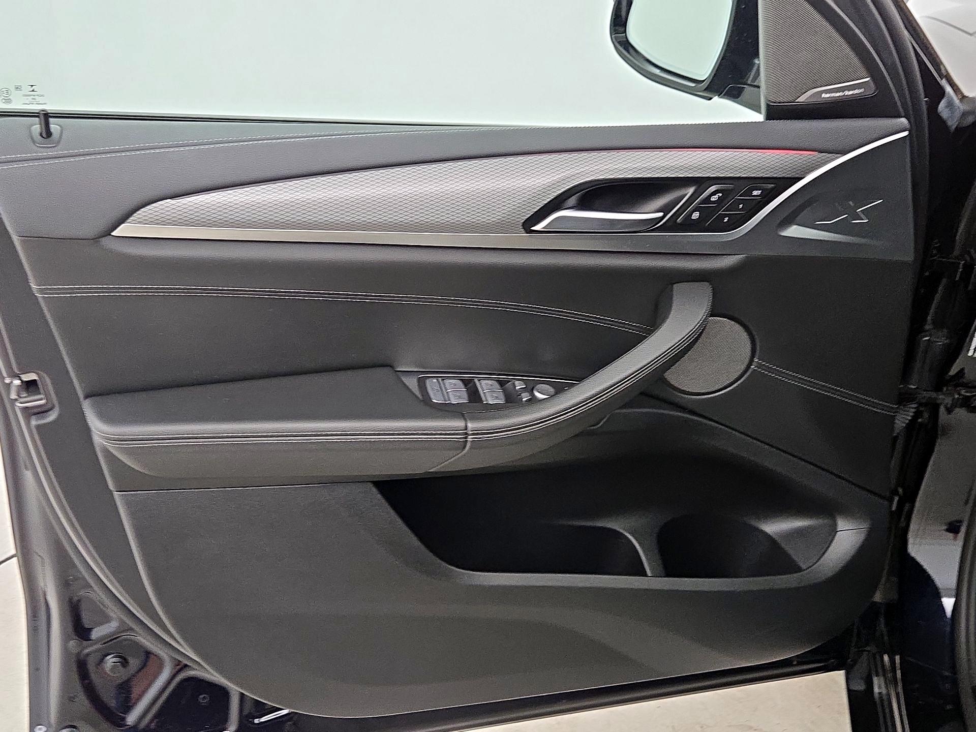 Thumbnail: 2021 BMW X3 - 12