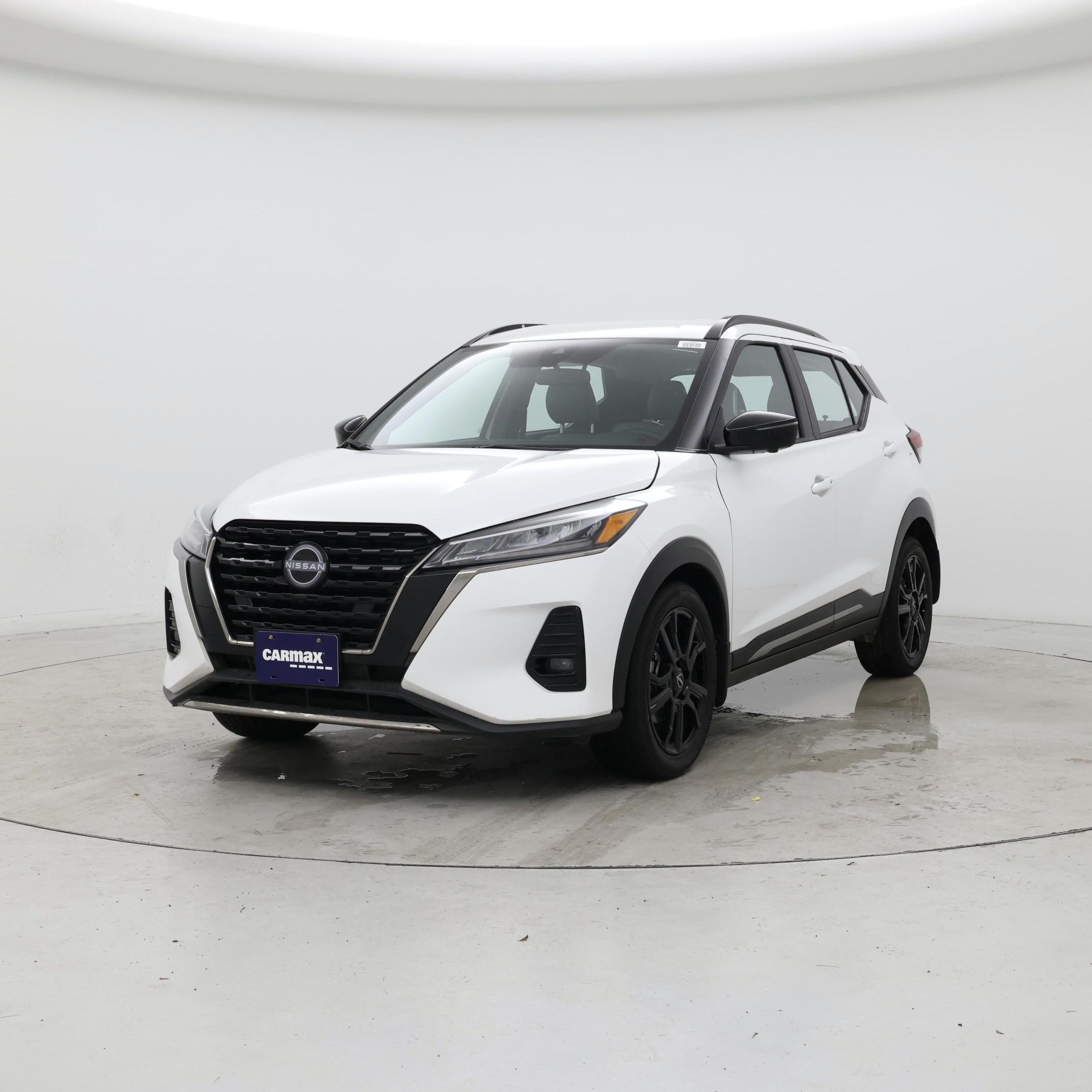 Thumbnail: 2024 Nissan Kicks - 4