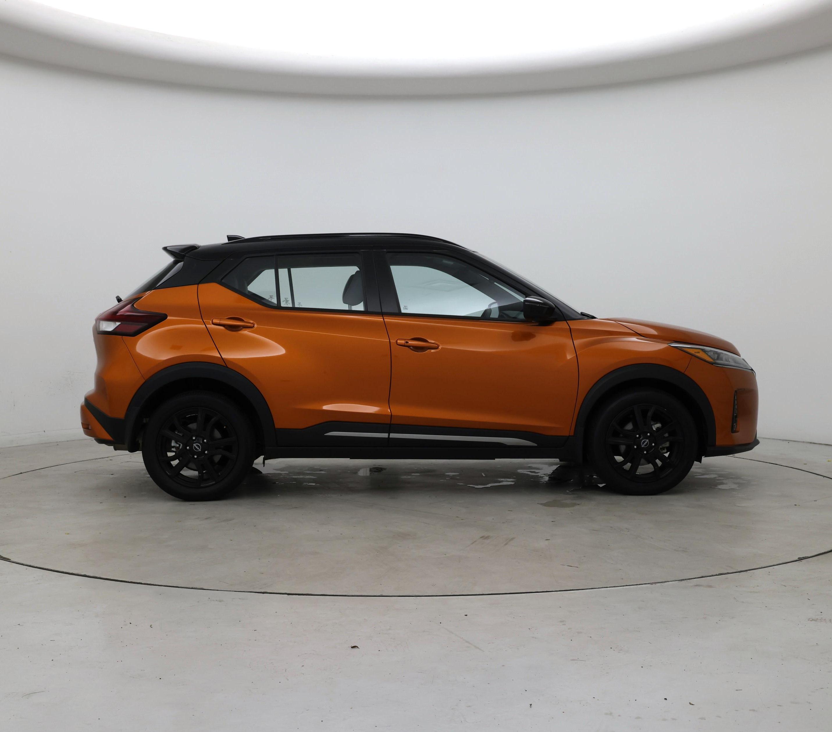 Thumbnail: 2024 Nissan Kicks - 7