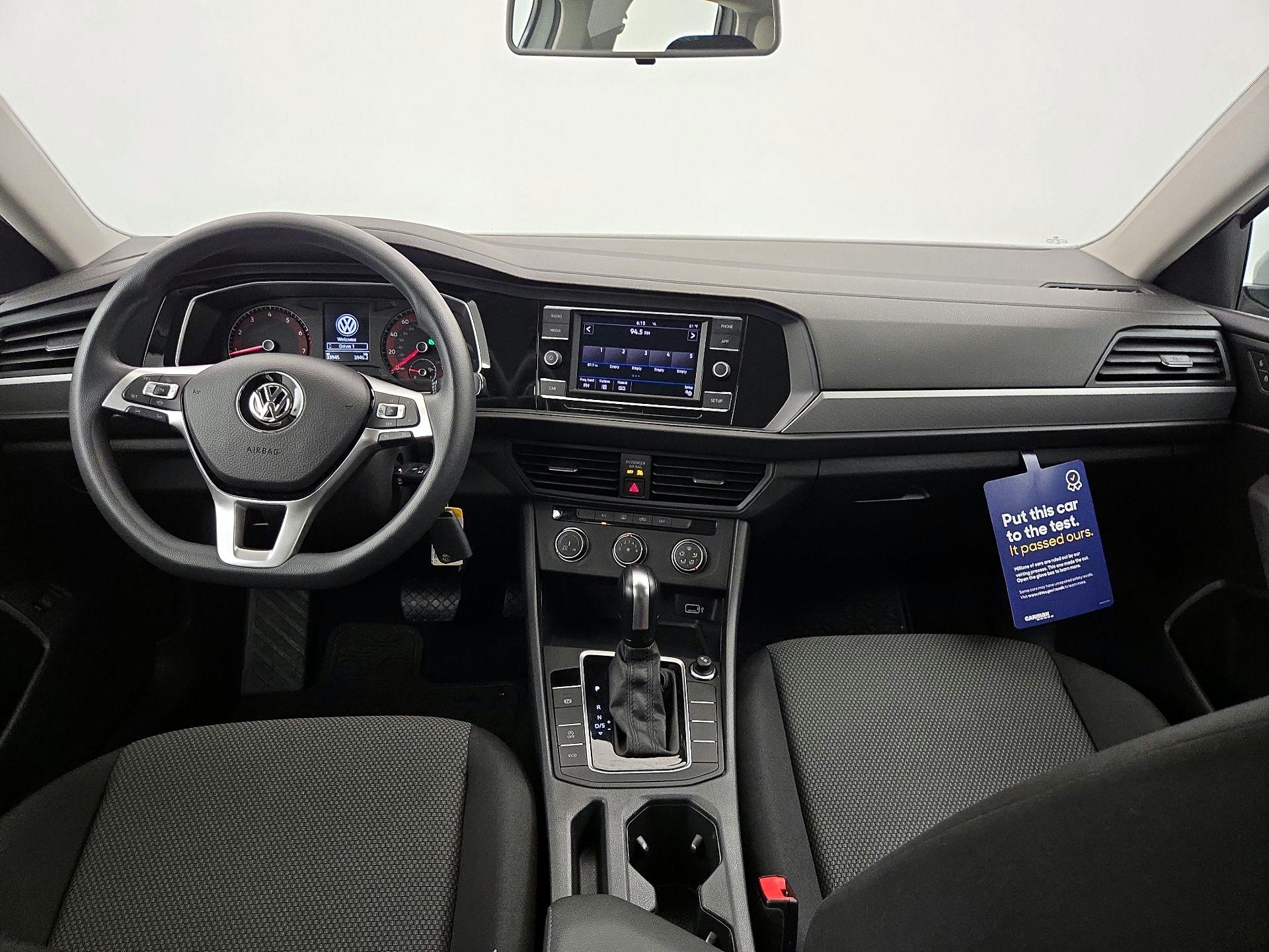 Thumbnail: 2019 Volkswagen Jetta - 9