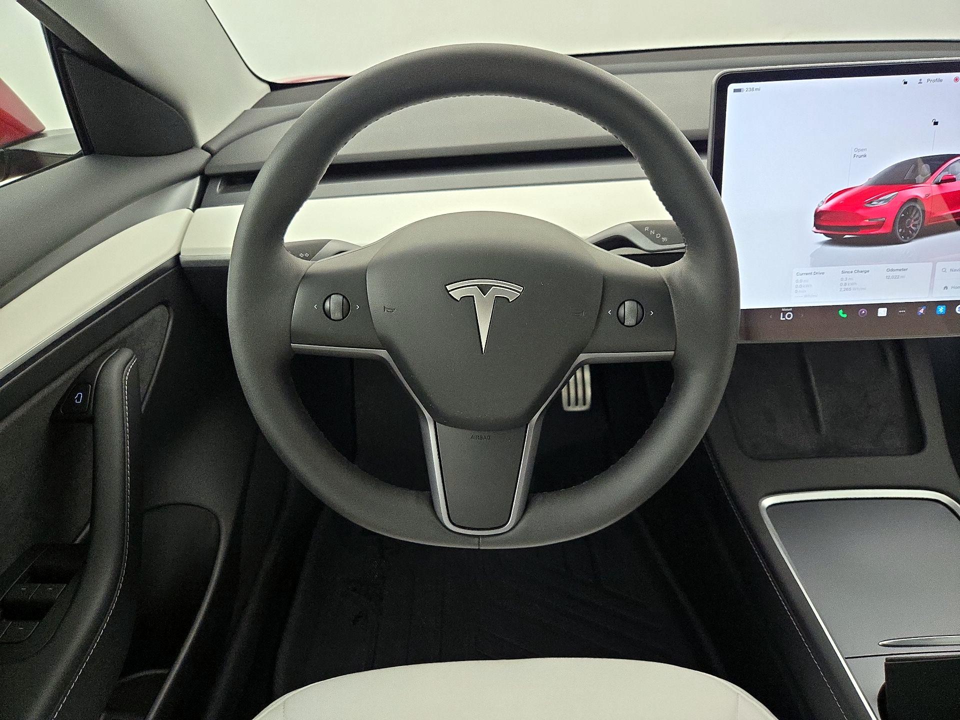 Thumbnail: 2023 Tesla Model 3 - 10