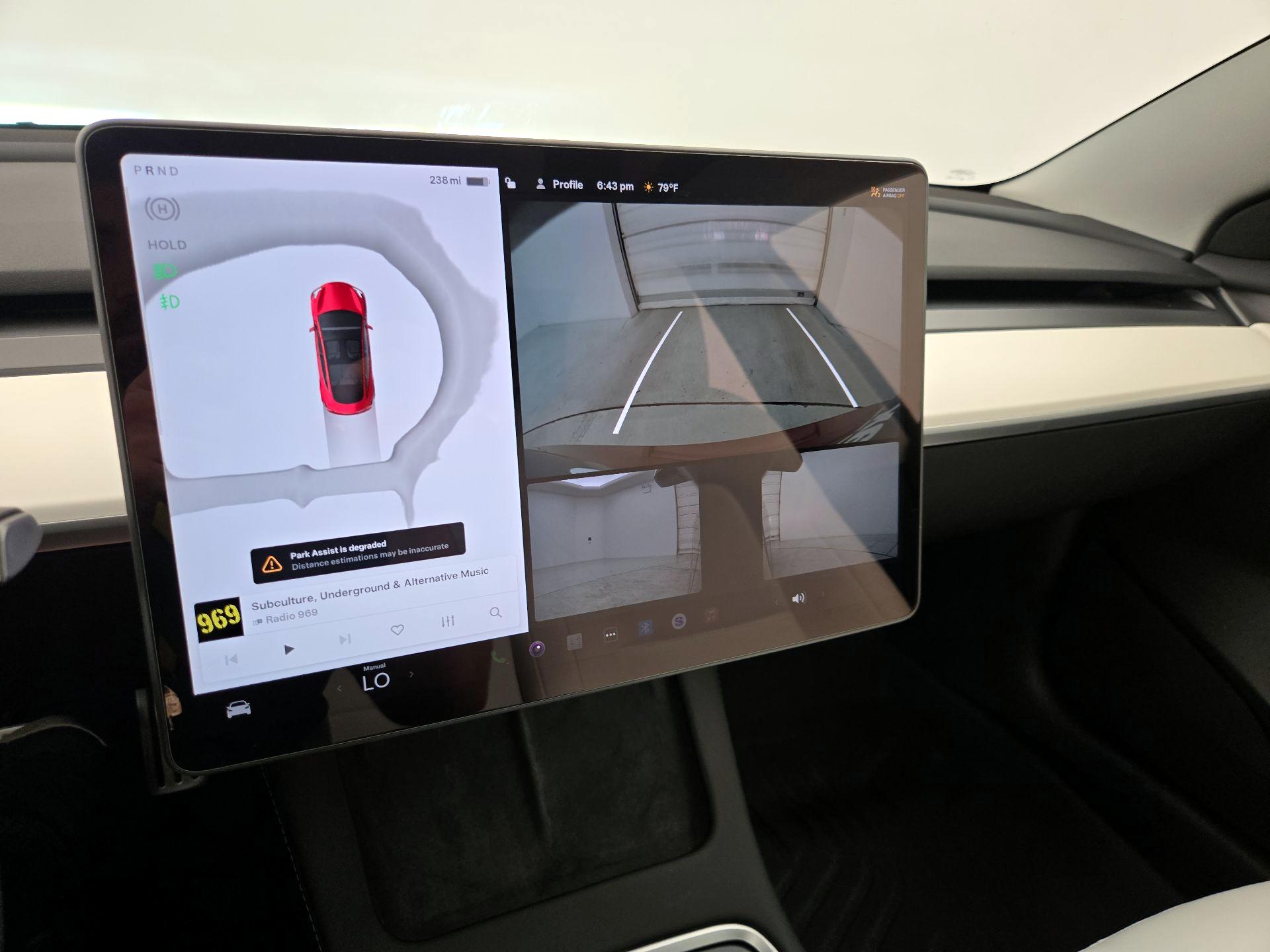 Thumbnail: 2023 Tesla Model 3 - 14