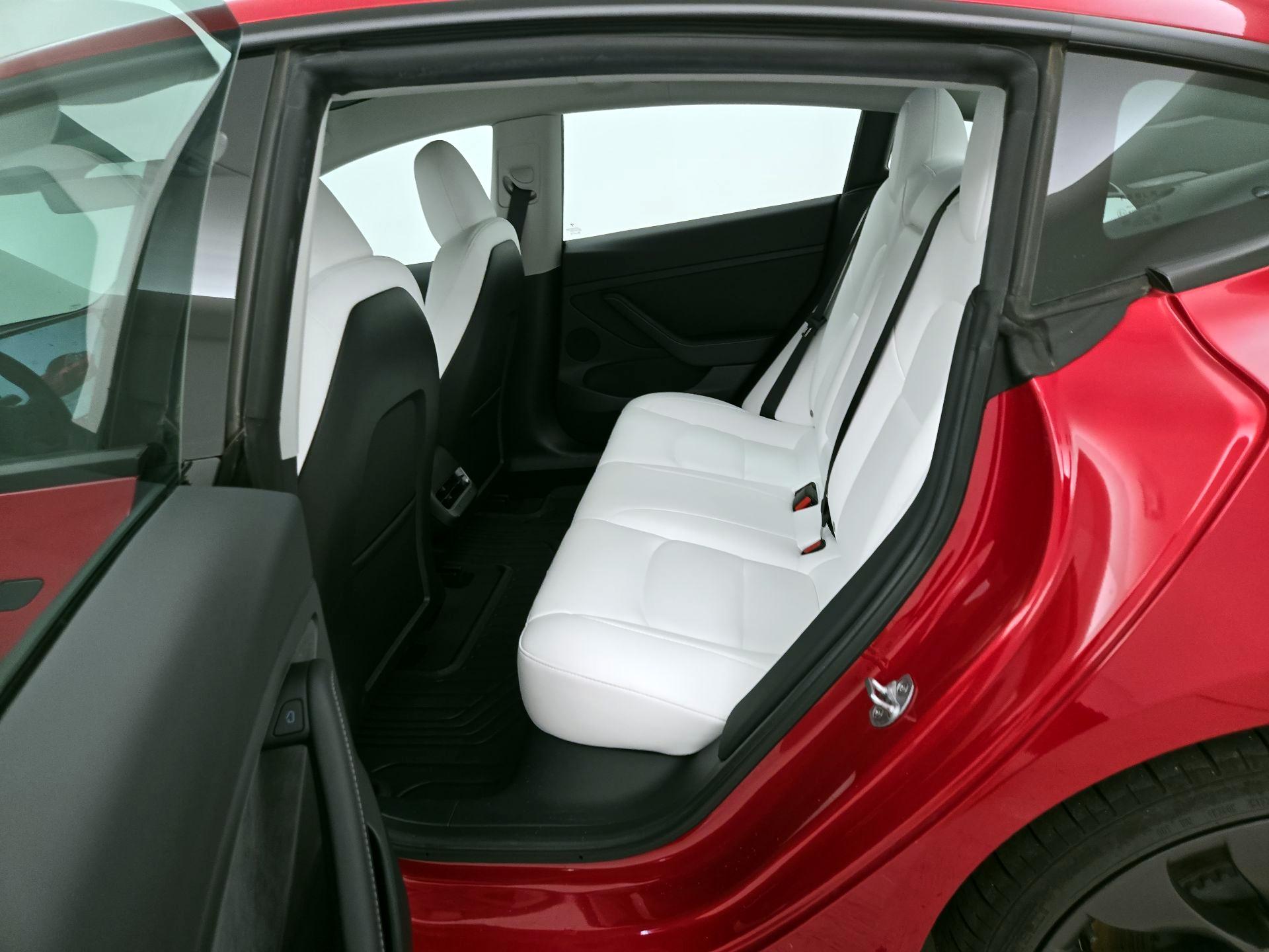 Thumbnail: 2023 Tesla Model 3 - 19