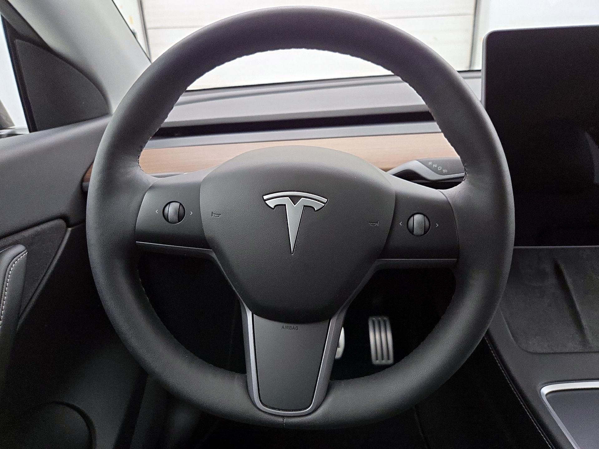 Thumbnail: 2022 Tesla Model Y - 10