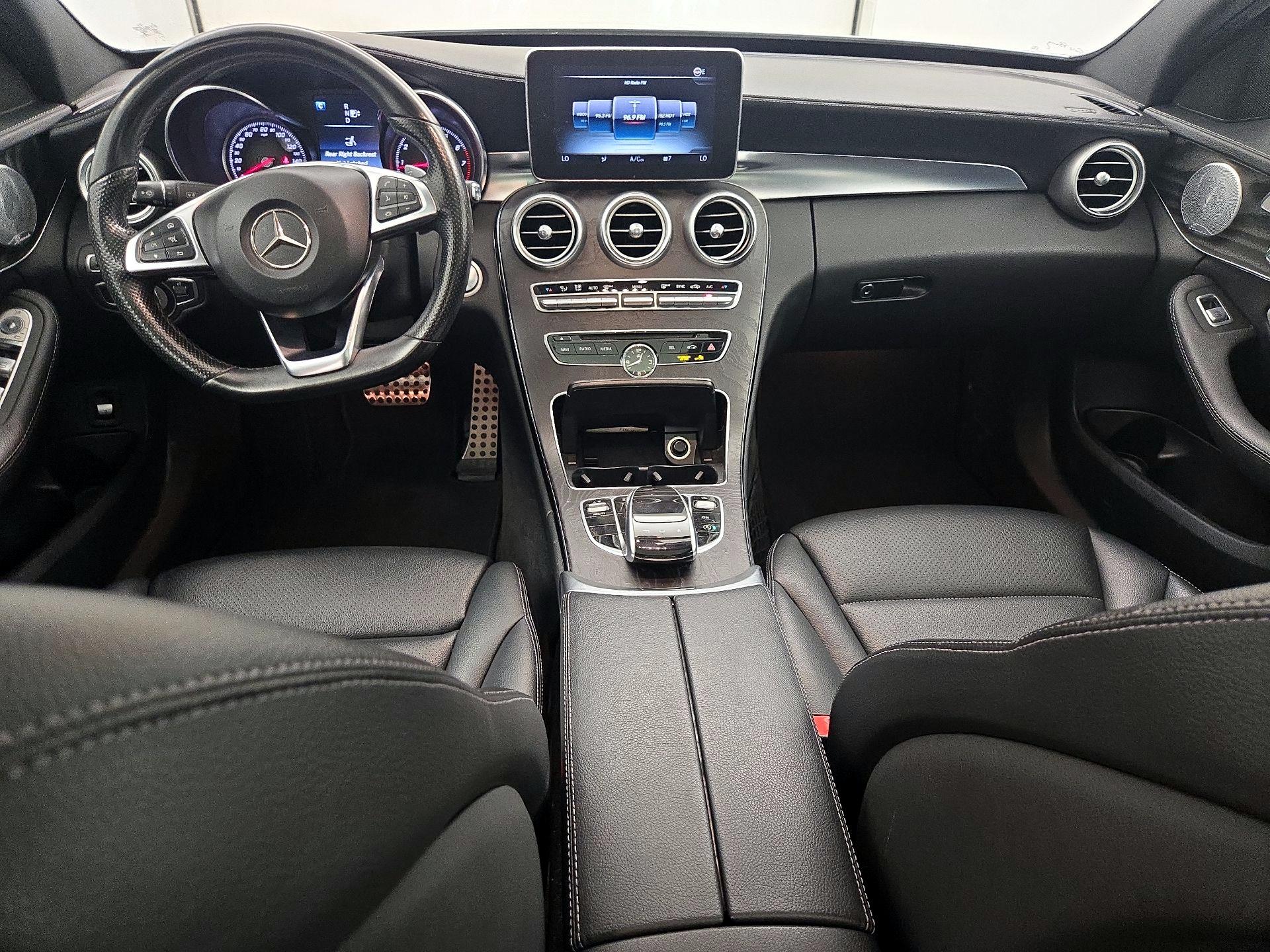 Thumbnail: 2015 Mercedes-Benz C-Class - 9