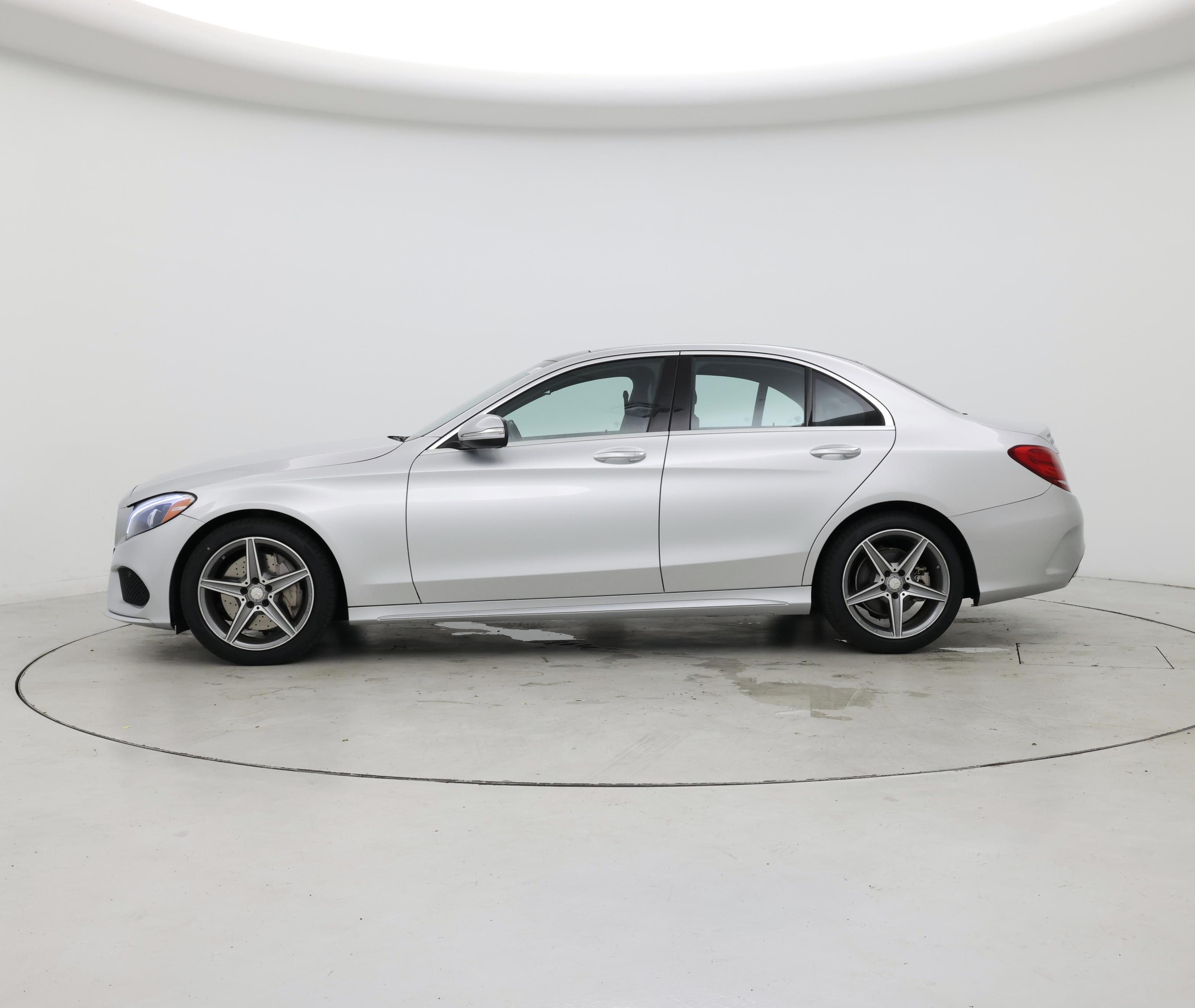 Thumbnail: 2015 Mercedes-Benz C-Class - 3