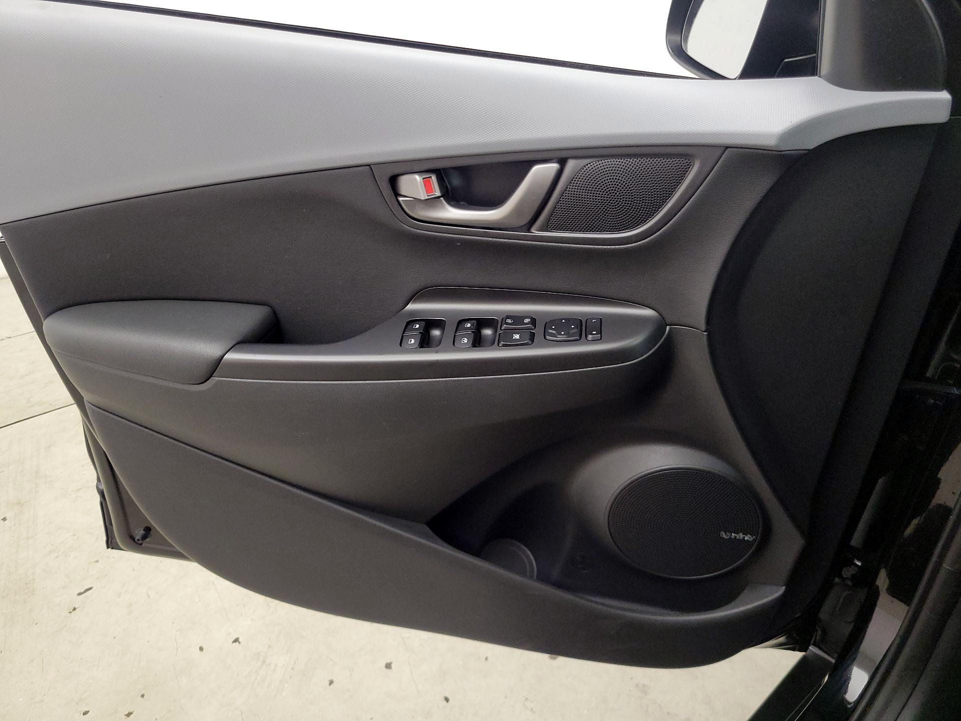 Thumbnail: 2019 Hyundai Kona - 12
