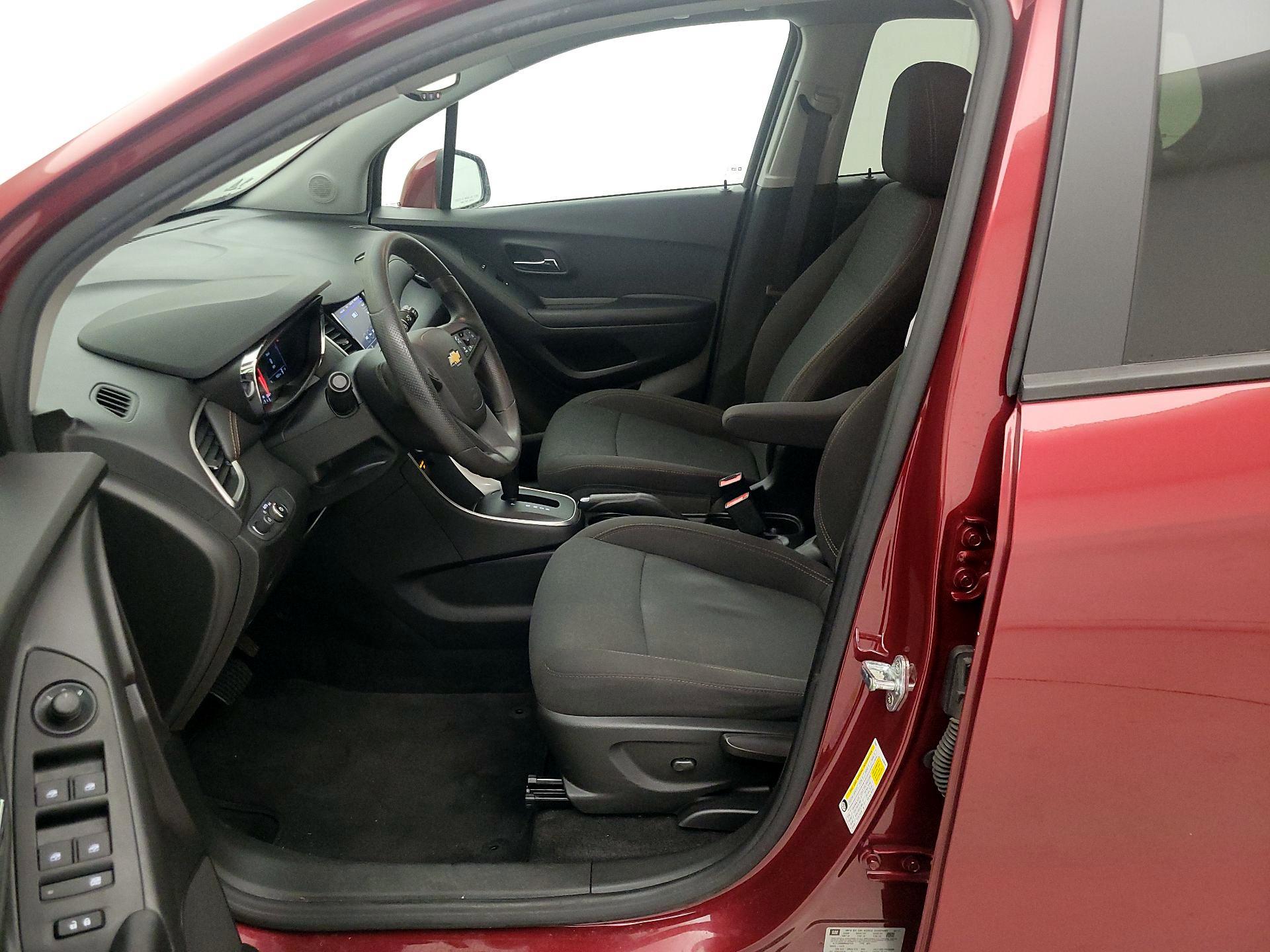 Thumbnail: 2021 Chevrolet Trax - 11