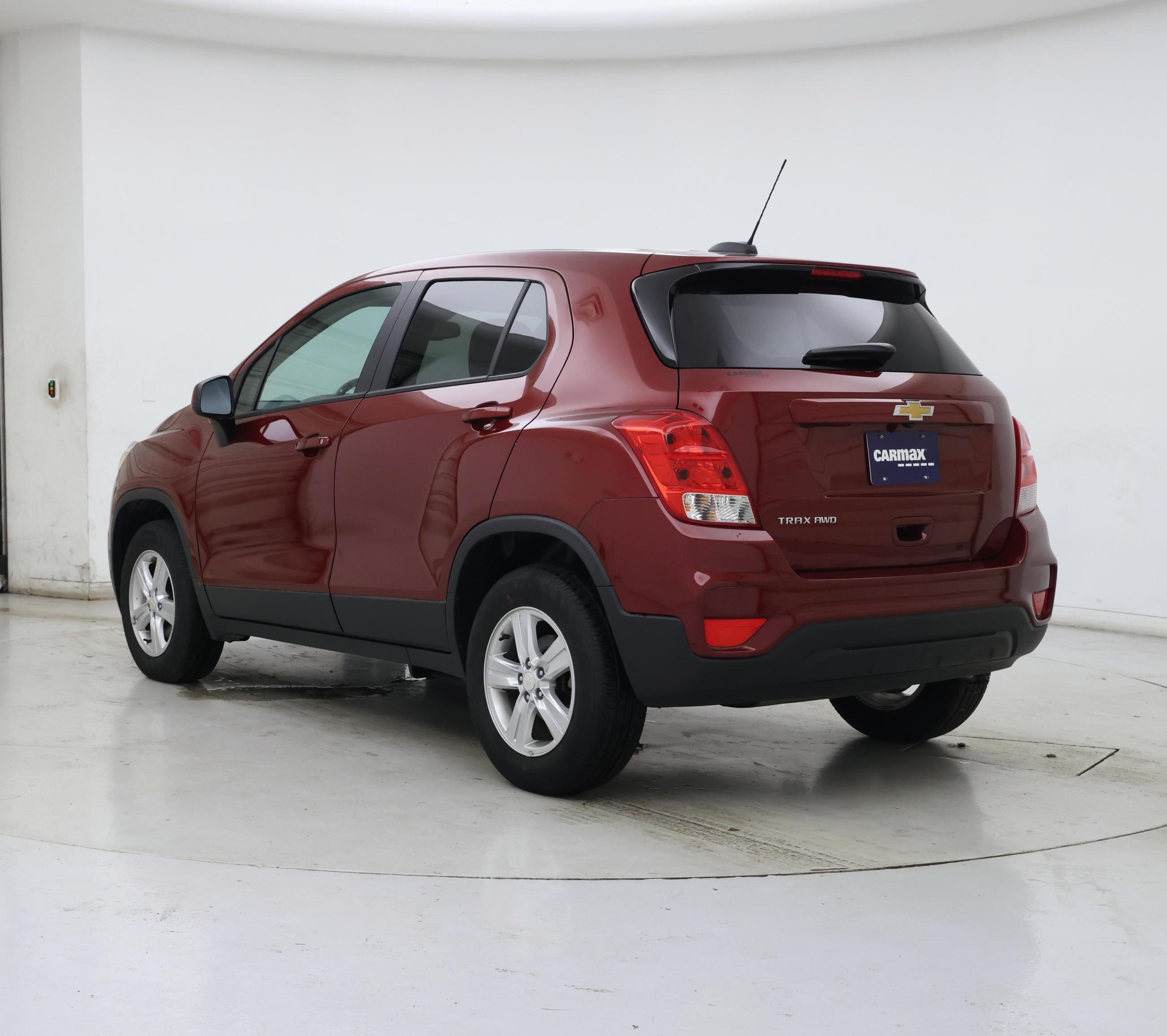 Thumbnail: 2021 Chevrolet Trax - 2