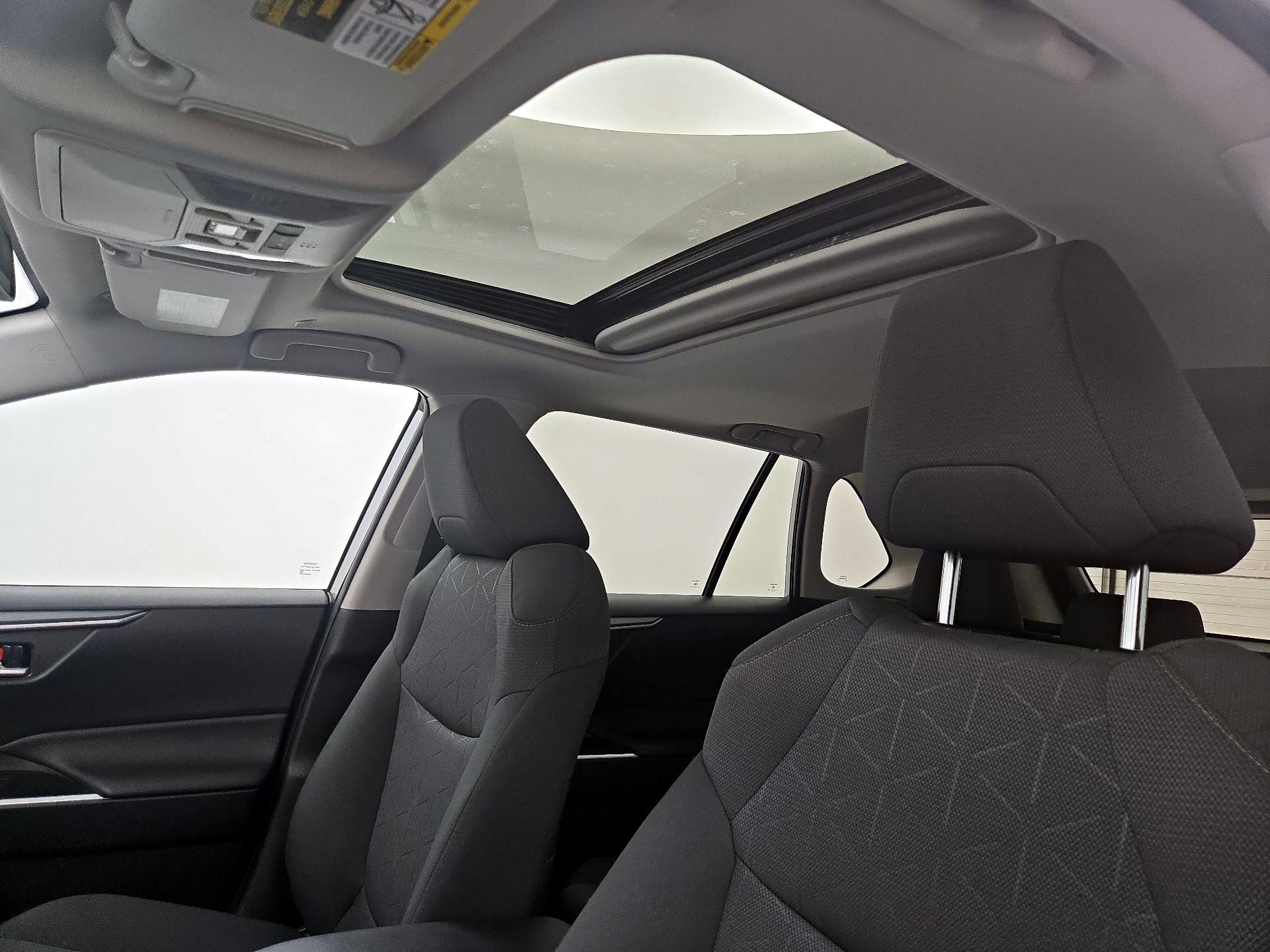 Thumbnail: 2024 Toyota RAV4 - 19
