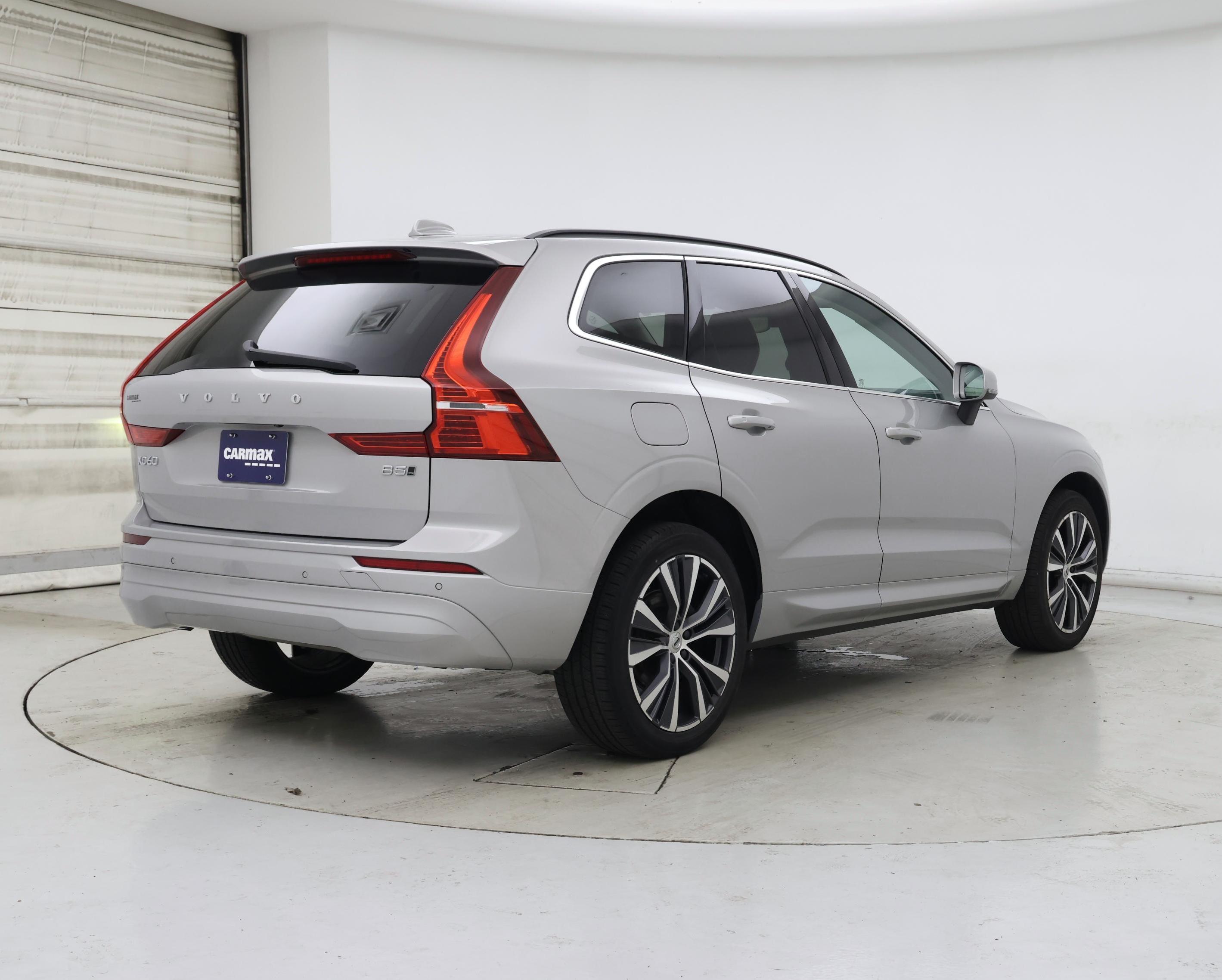 Thumbnail: 2022 Volvo XC60 - 8