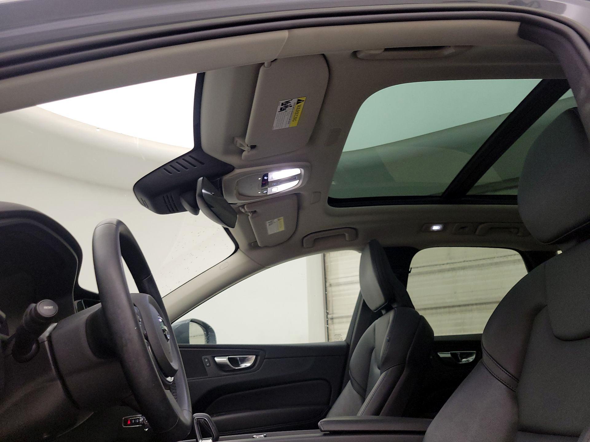 Thumbnail: 2023 Volvo XC60 - 20
